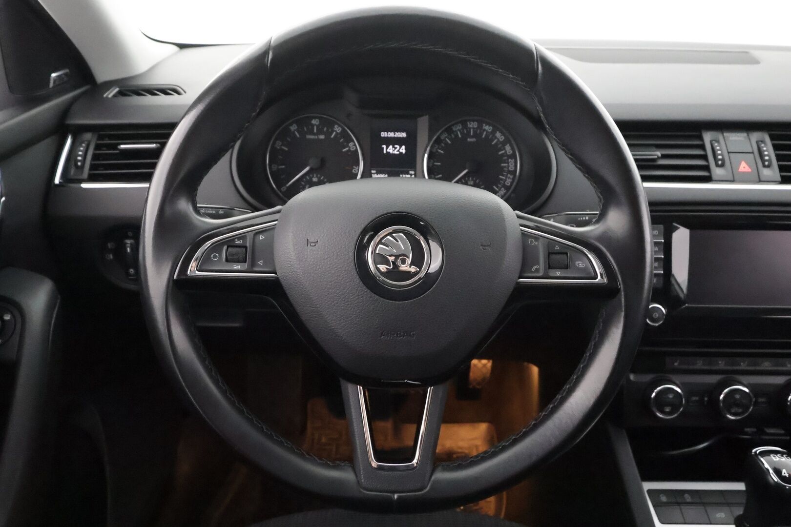 Skoda Octavia 2014 Combi 1,8 TSI 4x4 Elegance DSG Autom. - | Koukku | Canton | Keyless | Sisätilanlämmitin | Vakkari | Xenon | P.Tutkat | Bluetooth | Kahdet renkaat | Suomi-auto |