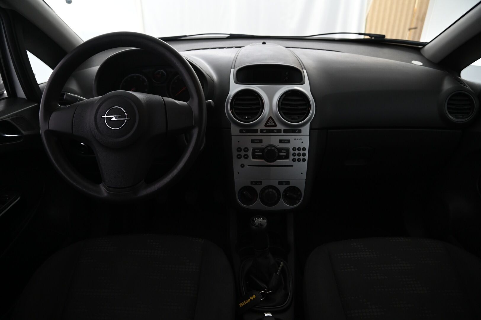 Opel Corsa 2014 *Myydään Huutokaupat.com*