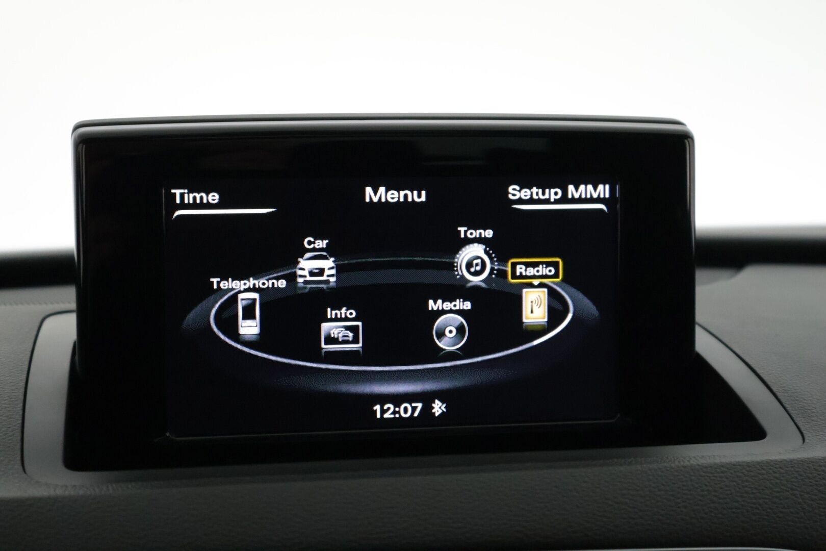 Audi Q3 2014 Business II 2,0 TDI 103 kW quattro S tronic ** Webasto / Panorama / Vakkari / Tarkemmat varusteet tulossa!* - *2x Renkaat / Suomi-auto / Juuri huollettu!* - HULLUT AVAJAISHULINAT KORKOTARJOUS 3,29 %