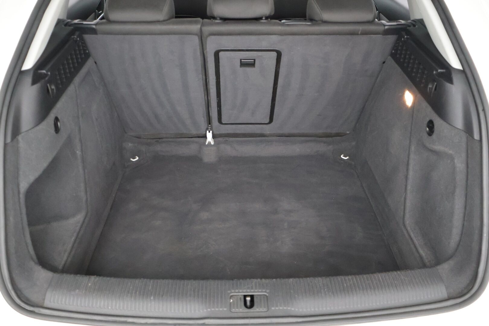 Audi Q3 2014 Business II 2,0 TDI 103 kW quattro S tronic ** Webasto / Panorama / Vakkari / Tarkemmat varusteet tulossa!* - *2x Renkaat / Suomi-auto / Juuri huollettu!* - HULLUT AVAJAISHULINAT KORKOTARJOUS 3,29 %