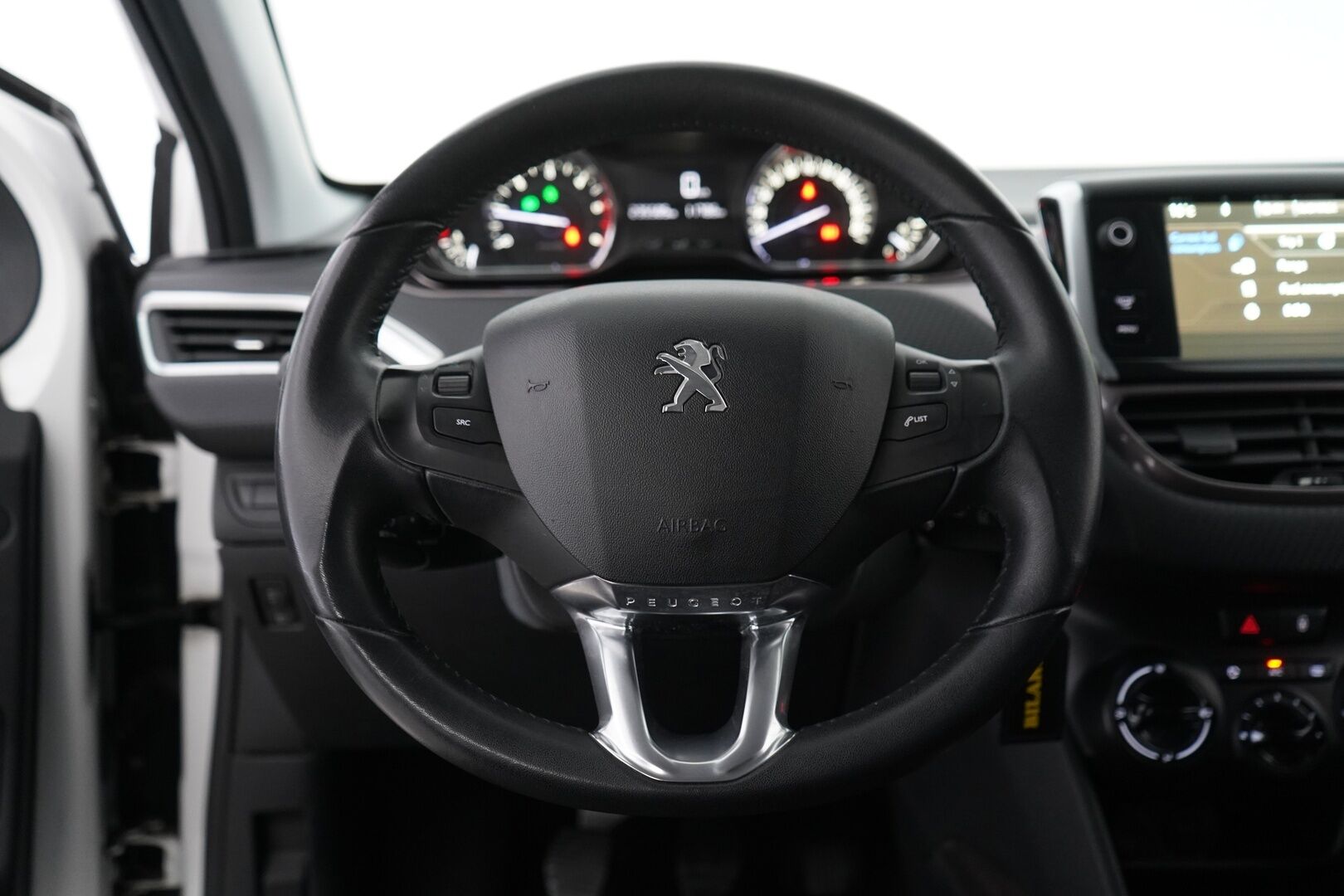 Peugeot 2008 2014 Active e-HDi 92 FAP - Suomi- auto | Hyvin huollettu | Lohko + Sisäpistoke | Vakkari | Bluetooth | Kahdet renkaat aluvantein 