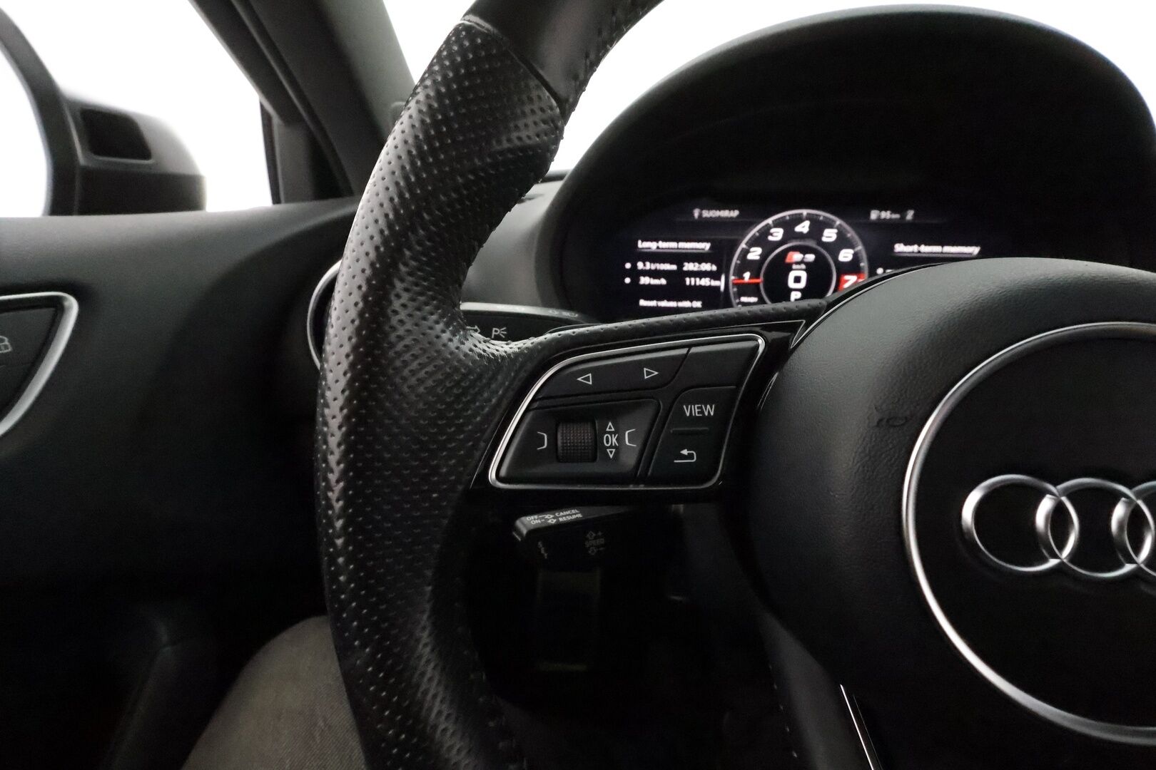 Audi S3 2017 Sportback 2,0 TFSI 228 kW quattro S tronic *Digimittaristo / Bang&Olufsen / Kattoluukku / Matrix / Sporttinahat* - 3,99 % KORKOTARJOUS TÄHÄN AUTOON - Huippuvarusteet! / P-Kamera / Navi