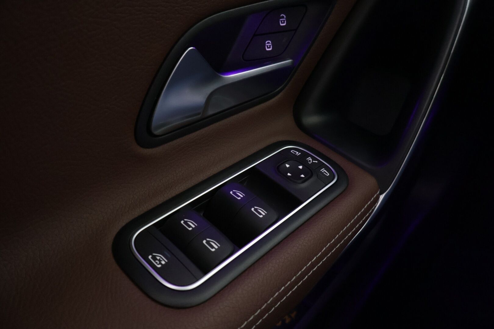 Mercedes-Benz A 2019 220 4Matic A Business AMG * Distronic+ / Ambient / Multibeam / 360 / Panorama / Muistipenkit / Widescreen* - JUURI SAAPUNUT *Kattavat varusteet / Näyttävä / Käytännöllinen*