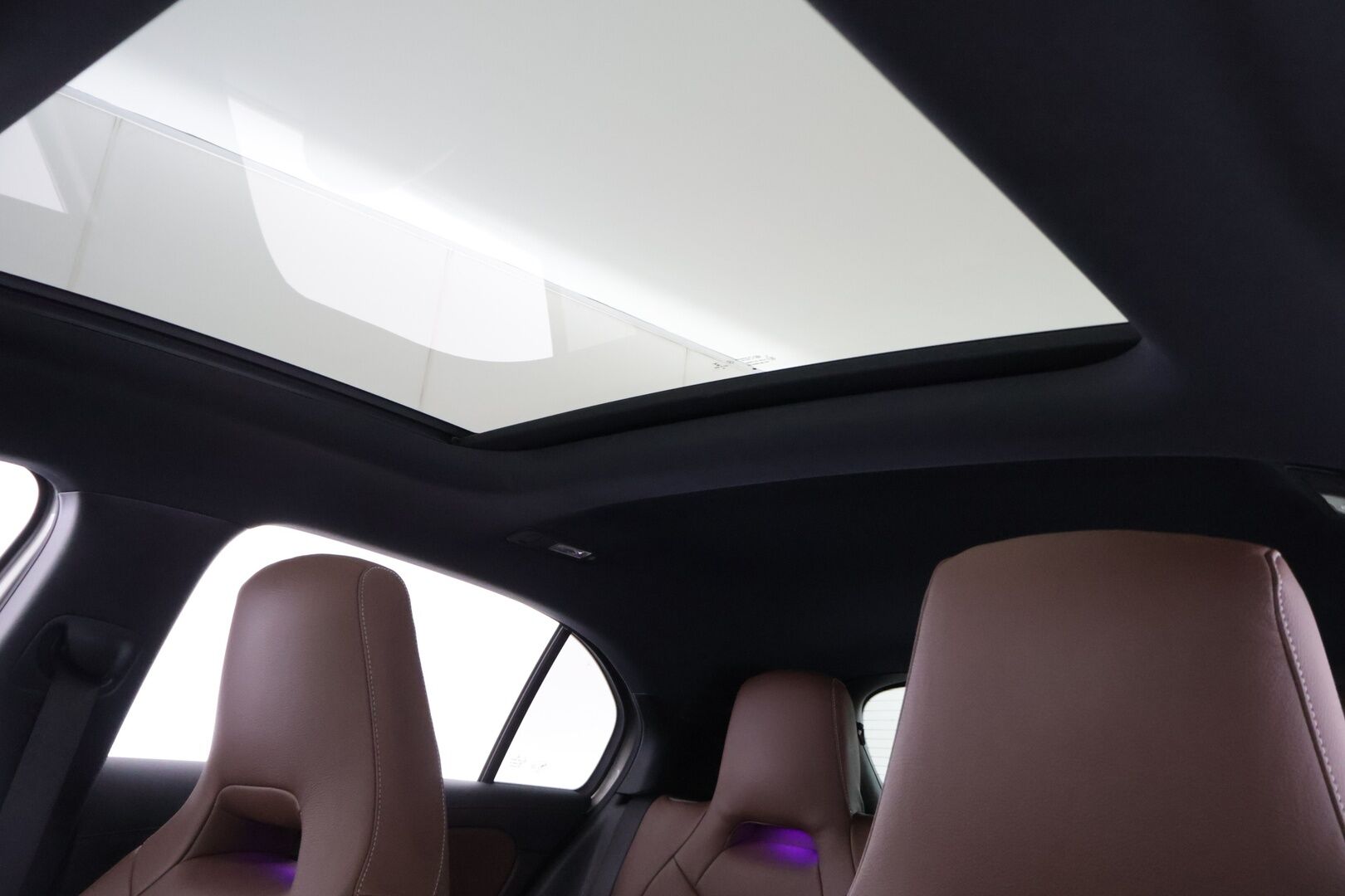 Mercedes-Benz A 2019 220 4Matic A Business AMG * Distronic+ / Ambient / Multibeam / 360 / Panorama / Muistipenkit / Widescreen* - JUURI SAAPUNUT *Kattavat varusteet / Näyttävä / Käytännöllinen*