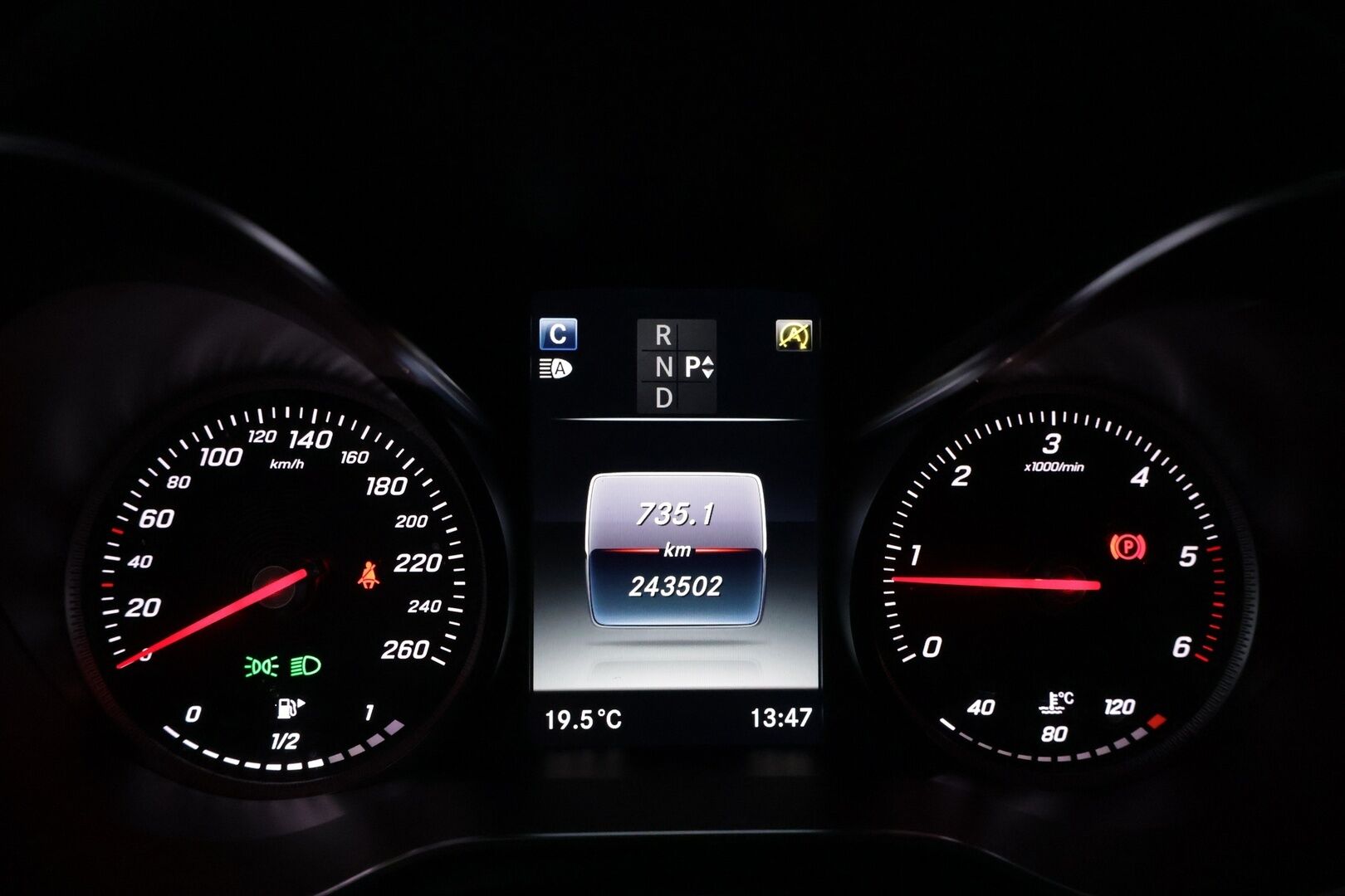 Mercedes-Benz GLC 2019 250 d Coupé 4Matic A Edition Business - | Webasto | Sähköinen vetokoukku | Peruutuskamera | Sähk. Takaluukku | ILS | IHC+ | Nahkaverhoilu | Sporttipenkit | Navi |