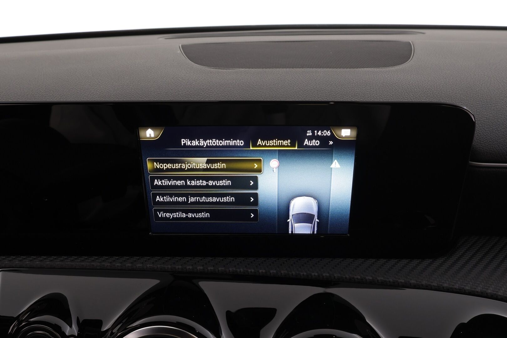 Mercedes-Benz A 2019 180 A Business Style * LED- High Performance / P.Kamera / Sportpenkit / Digimittaristo / Lohkolämmitin / Vakkari * - Suomi-auto / Kahdet renkaat - HULLUT JOULUT KORKOTARJOUS 2,49% 