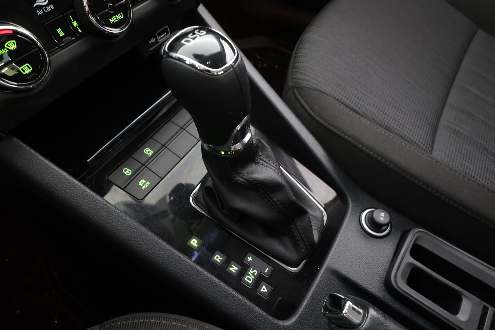 Skoda Octavia 2019 1,5 TSI Style BusinessLine DSG. * ACC / Webasto / LED / P.tutkat / Navi / Keyless * - 1.om Suomi-auto / Kahdet renkaat - HULLUT JOULUT KORKOTARJOUS 2,49% 