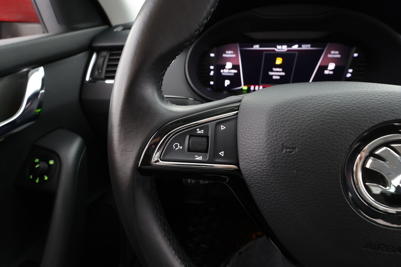 Skoda Octavia 2019 1,5 TSI Style BusinessLine DSG. * ACC / Webasto / LED / P.tutkat / Navi / Keyless * - 1.om Suomi-auto / Kahdet renkaat - HULLUT JOULUT KORKOTARJOUS 2,49% 