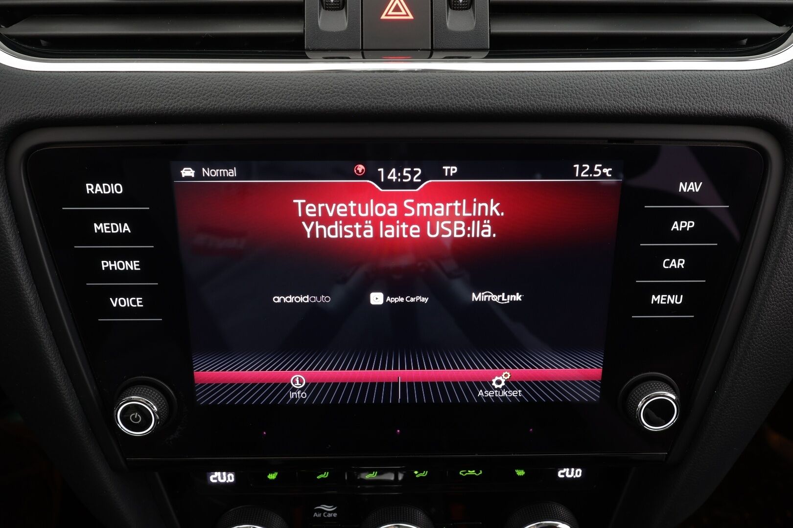 Skoda Octavia 2019 1,5 TSI Style BusinessLine DSG. * ACC / Webasto / LED / P.tutkat / Navi / Keyless * - 1.om Suomi-auto / Kahdet renkaat - HULLUT JOULUT KORKOTARJOUS 2,49% 