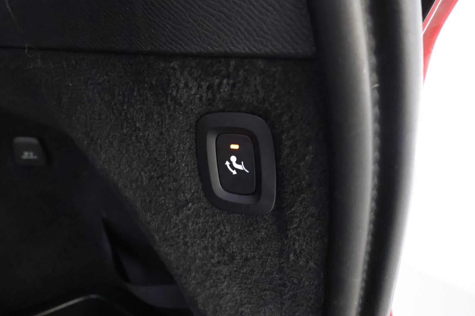 Volvo XC90 2019 T8 R-Design 7-P * ACC / HUD / 360° / Panorama / Full LED / Muistipenkit hieronnalla / Koukku / Webasto / Navi / H&K * - Ilmastoidut nahat / KeylessGo / Merkkihuollettu / Huippuvarusteet - HULLUT JOULUT KORKOTARJOUS 2,49% 