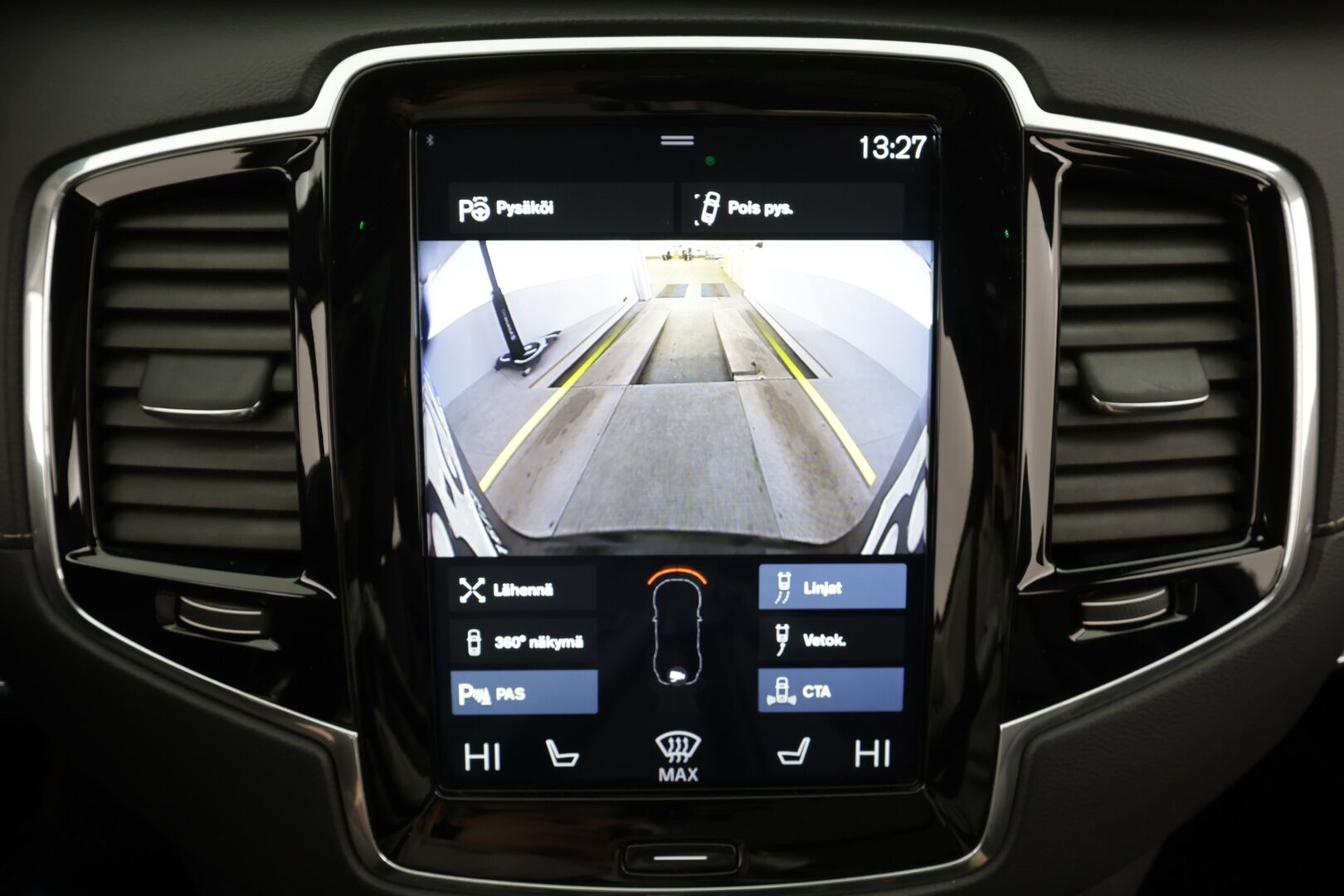 Volvo XC90 2019 T8 R-Design 7-P * ACC / HUD / 360° / Panorama / Full LED / Muistipenkit hieronnalla / Koukku / Webasto / Navi / H&K * - Ilmastoidut nahat / KeylessGo / Merkkihuollettu / Huippuvarusteet - HULLUT JOULUT KORKOTARJOUS 2,49% 