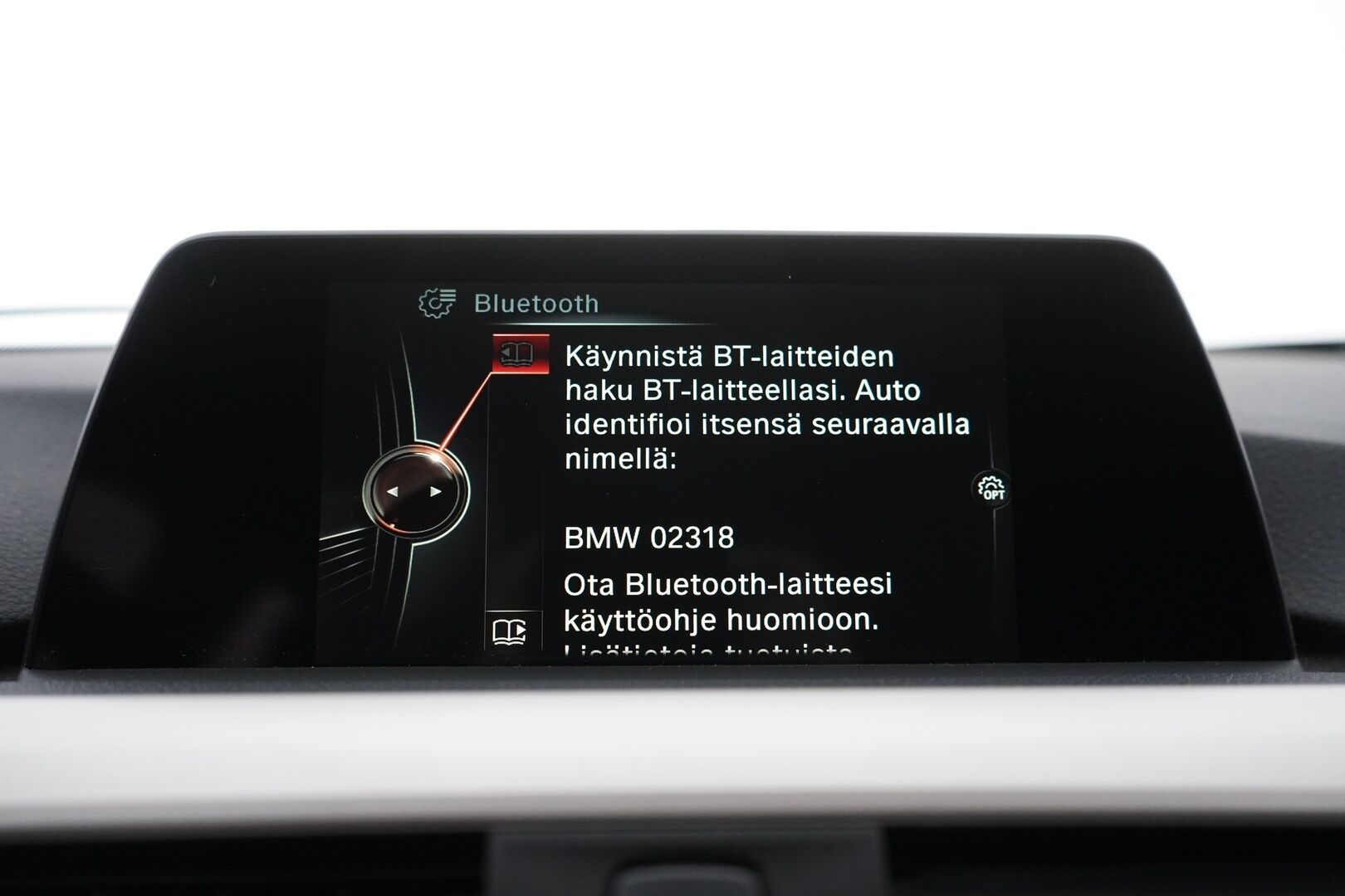 BMW 318 2016 F31 Touring d A Business *Adapt. LED / Sähköluukku / Navi / Vakkari*