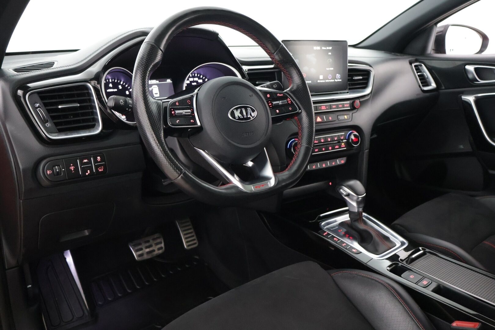 Kia ProCeed 2019 1,6 T-GDI ISG 204hv GT Business Premium SB DCT A/T EcoDynamics / ACC / JBL / Panorama / Muistipenkki* - 2xRenkaat / Särmä huoltohistoria / Näyttävä*
