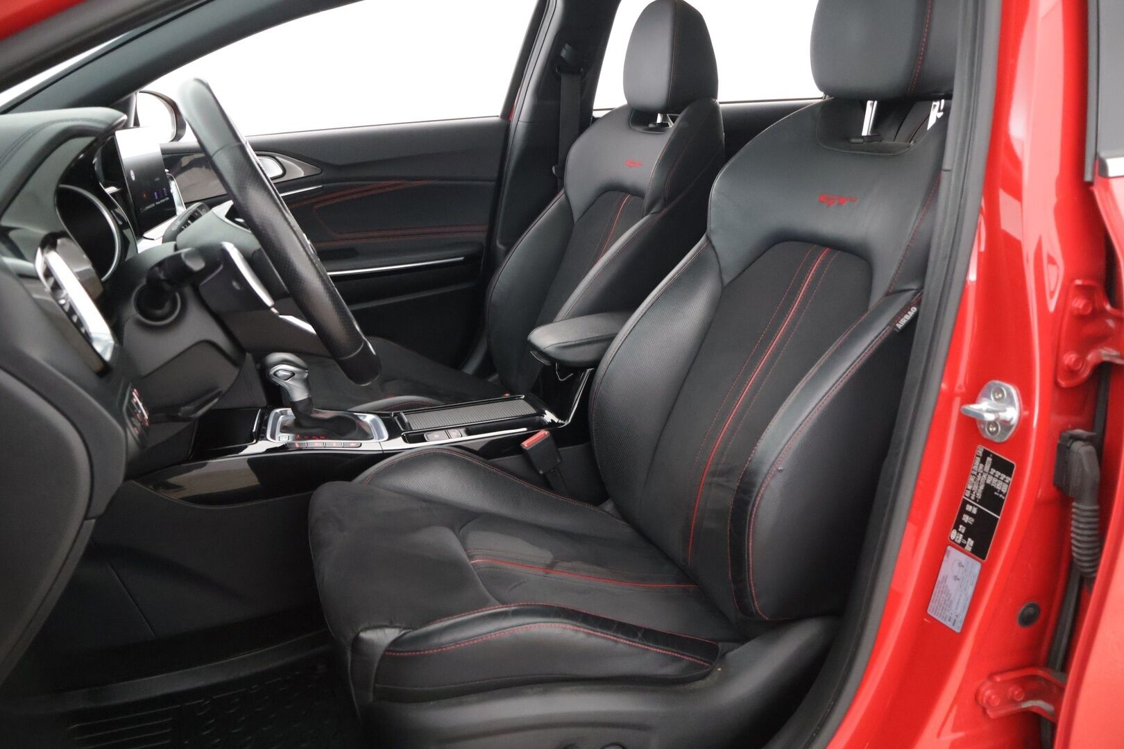 Kia ProCeed 2019 1,6 T-GDI ISG 204hv GT Business Premium SB DCT A/T EcoDynamics / ACC / JBL / Panorama / Muistipenkki* - 2xRenkaat / Särmä huoltohistoria / Näyttävä*