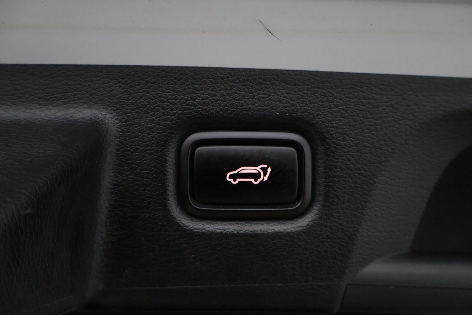 Kia ProCeed 2019 1,6 T-GDI ISG 204hv GT Business Premium SB DCT A/T EcoDynamics* ACC / JBL / BLIS / Panorama / Lohko / P-kamera / Navi* - *Törkykamat / Nahka-alcantara / Muistipenkki / Ratinlämmitin / KeyLess / Ambient / LED / 2x Renkaat*