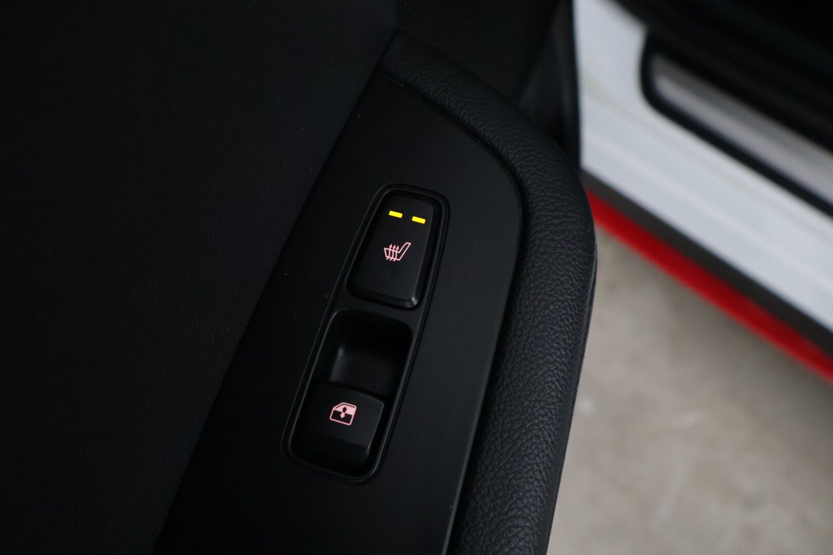 Kia ProCeed 2019 1,6 T-GDI ISG 204hv GT Business Premium SB DCT A/T EcoDynamics *Suomi-auto / ACC / JBL / BLIS / Panorama / P.Kamera / Navi* - Nahka-alcantara / Muistipenkki / Ratinlämmitin / KeyLess / Ambient / LED / 2x Renkaat / Lohko - HULLUT AVAJAISHULINAT KORKOTARJOUS 3,29 %