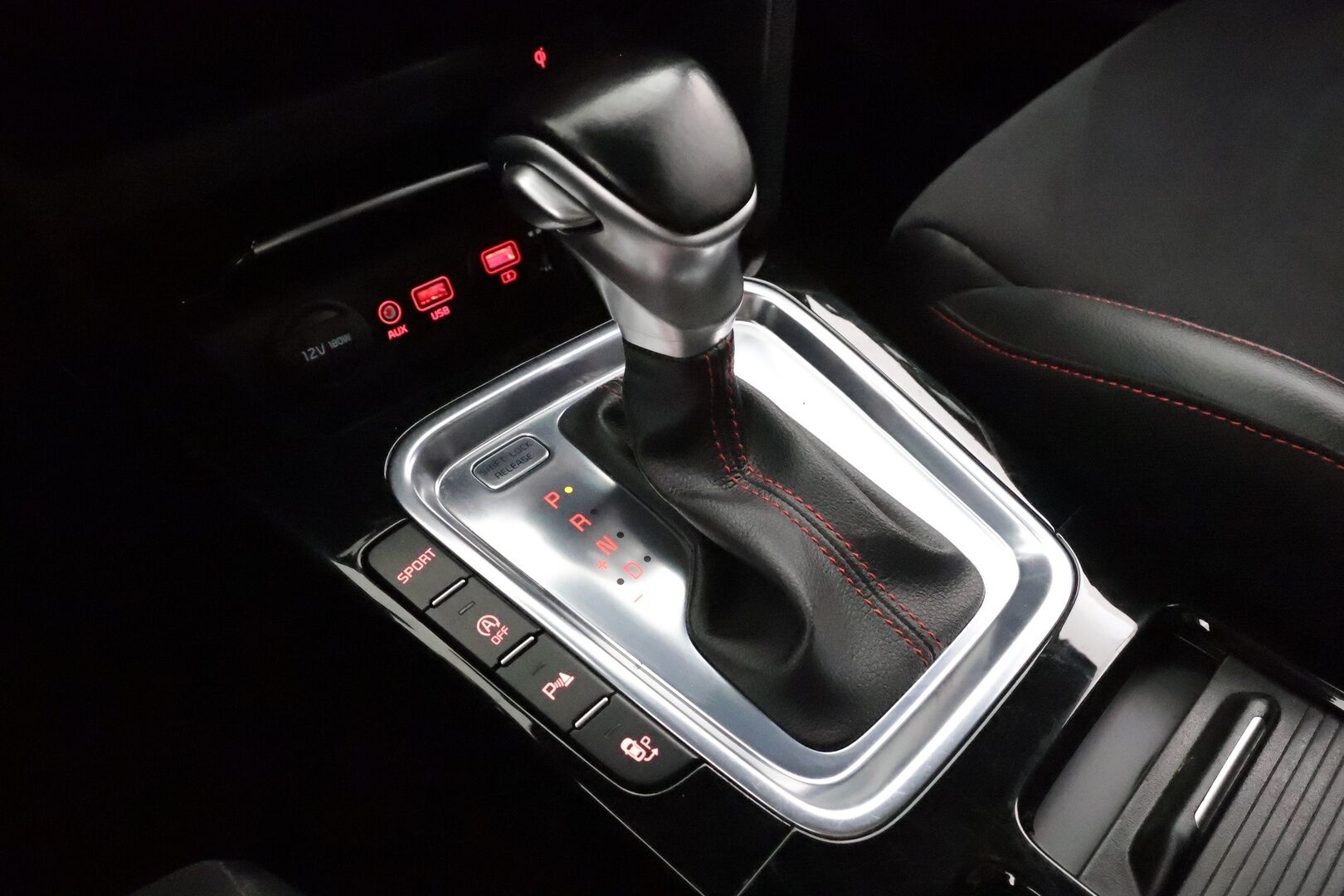 Kia ProCeed 2019 1,6 T-GDI ISG 204hv GT Business Premium SB DCT A/T EcoDynamics * ACC / P.kamera / JBL / Muistipenkki * - Suomi-auto / Kahdet renkaat aluvanteilla / Hyvät varusteet