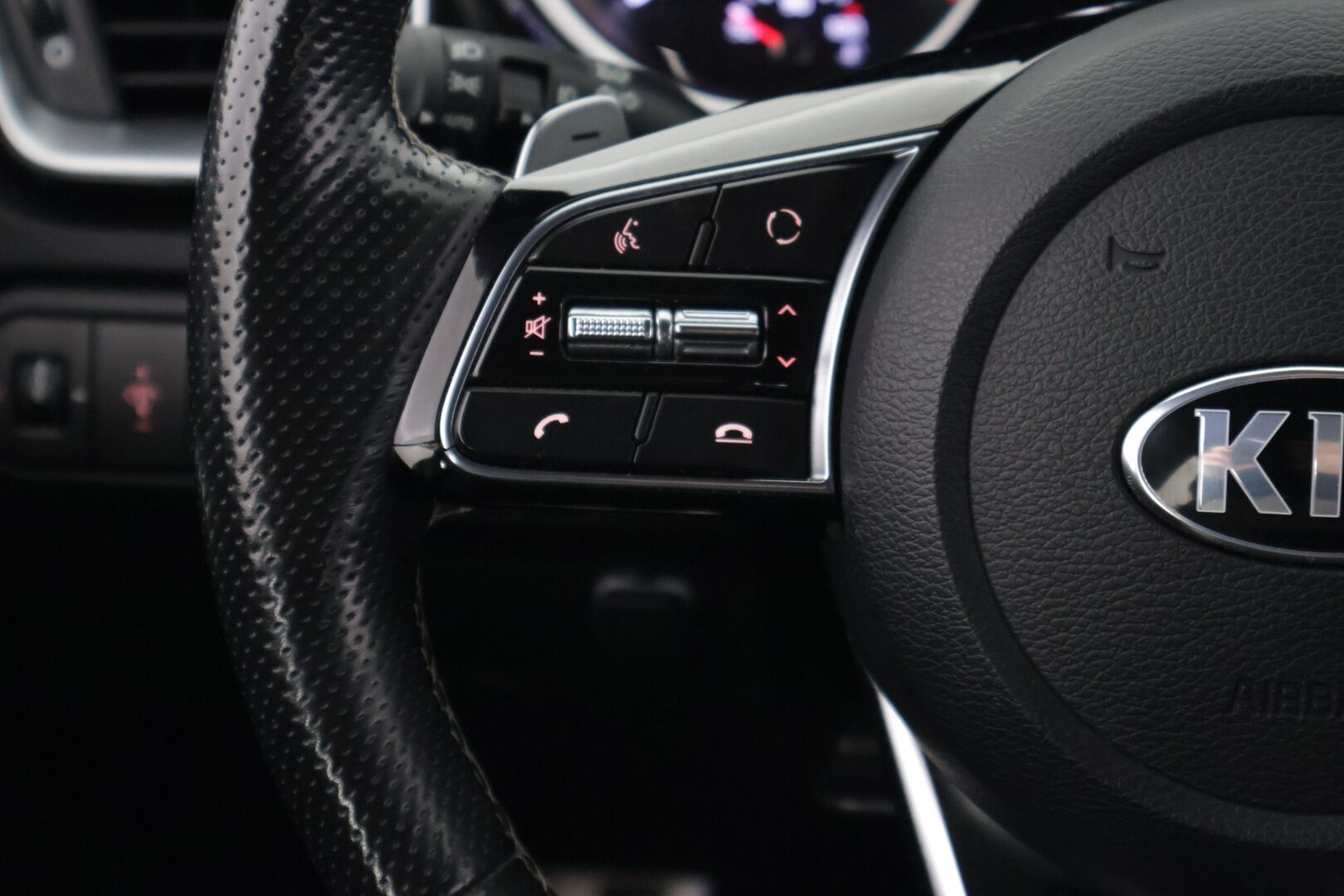 Kia ProCeed 2019 1,4 T-GDI ISG 140hv GT-Line Business Premium SB DCT A/T EcoDynamics *Adapt vakkari / Kamera / GT-Line* - *Hyvä huoltohistoria / Kahdet renkaat*