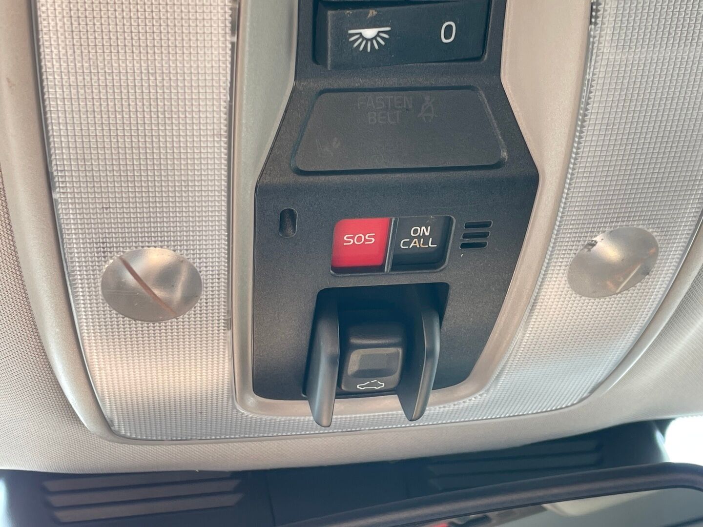 Volvo V60 2013 D6 AWD Summum plug in hybrid aut *Myydään Huutokaupat.com* - | Webasto | Digimittaristo | Kattoluukku | Vetokoukku | Nahkasisusta | Muistipenkki | Navi | 2X Renkaat & Vanteet