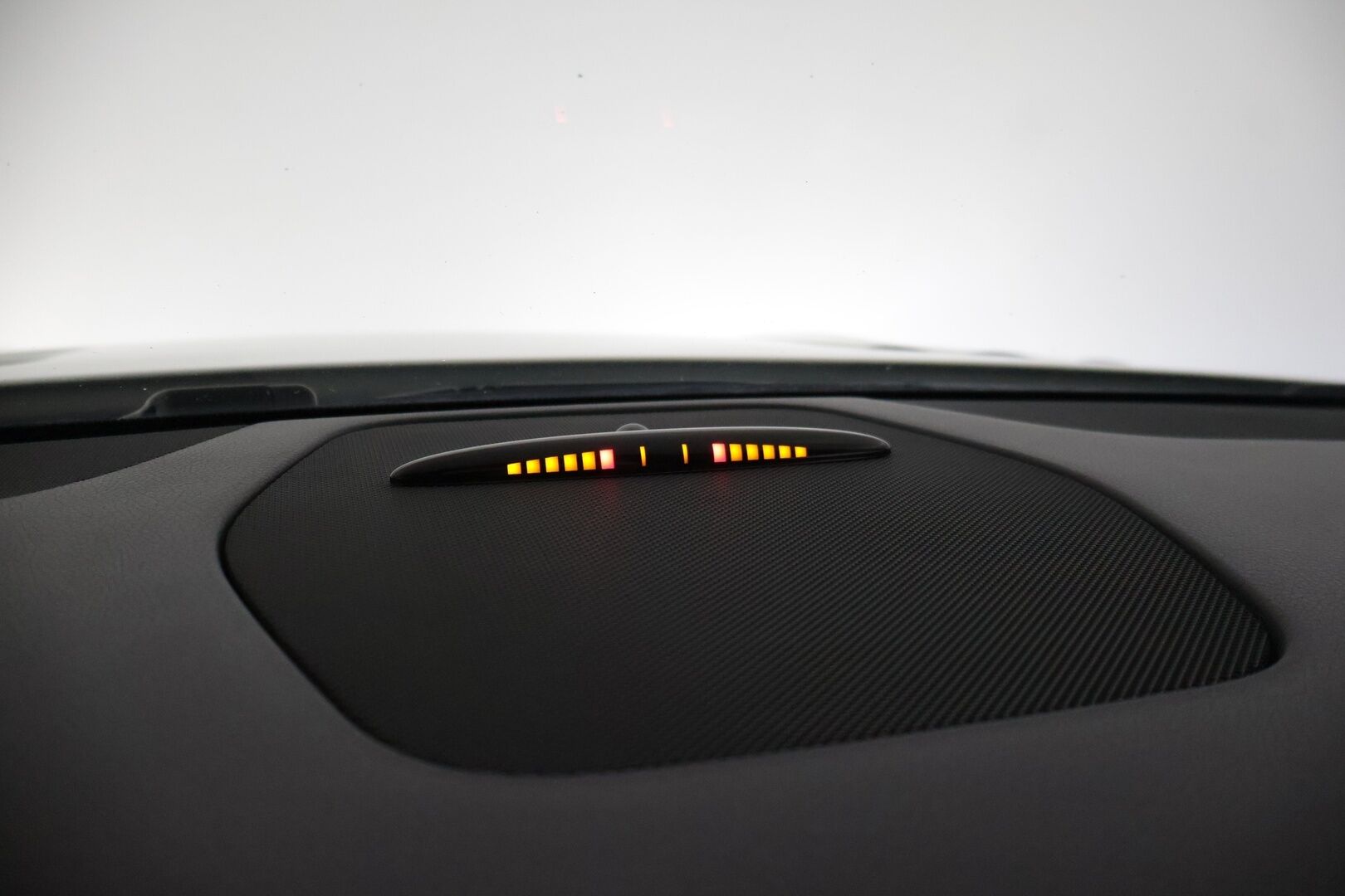 Mercedes-Benz GLE 2016 250 d 4Matic AMG * Panorama / ILS-LED / Vakkari / P.tutkat / Muistipenkit / Airmatic DC / Navi / Nahat / Lohko * - Kahdet renkaat aluvanteilla