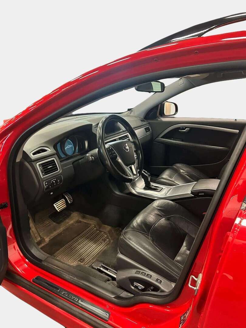 Volvo V70 2016 D3 Business Classic aut - * ACC | Webasto | Vetokoukku | Digimittaristo | Nahkasisusta | Tutkat | Navi | Muistipenkki | VOC | Sähkökontti | Kaistavahti | Törmäysvaroitin | 2X Renkaat & Aluvanteet |