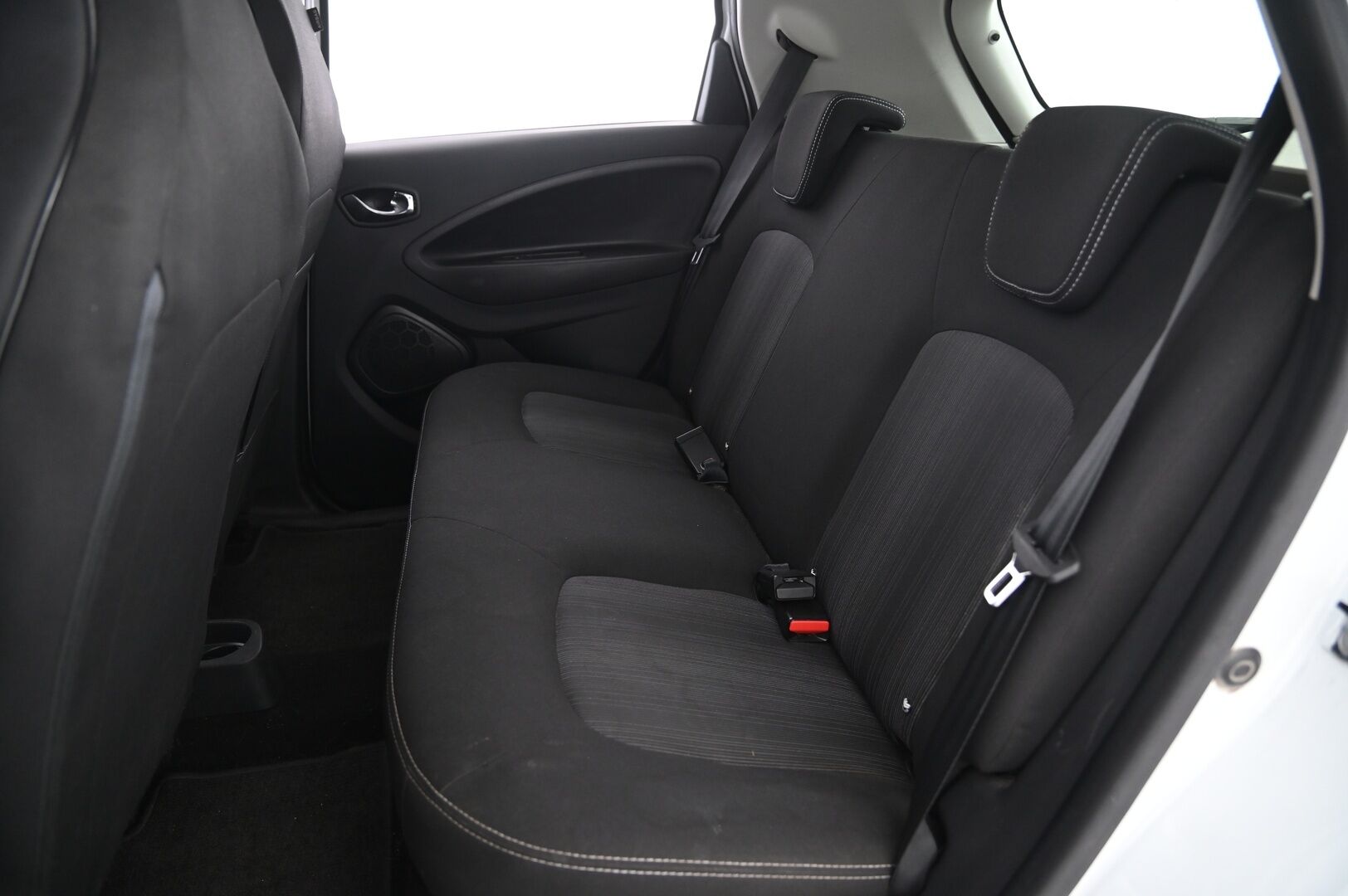 Renault Zoe 2017 41kwh Intense SoH 86% - Myydään Huutokaupat.com