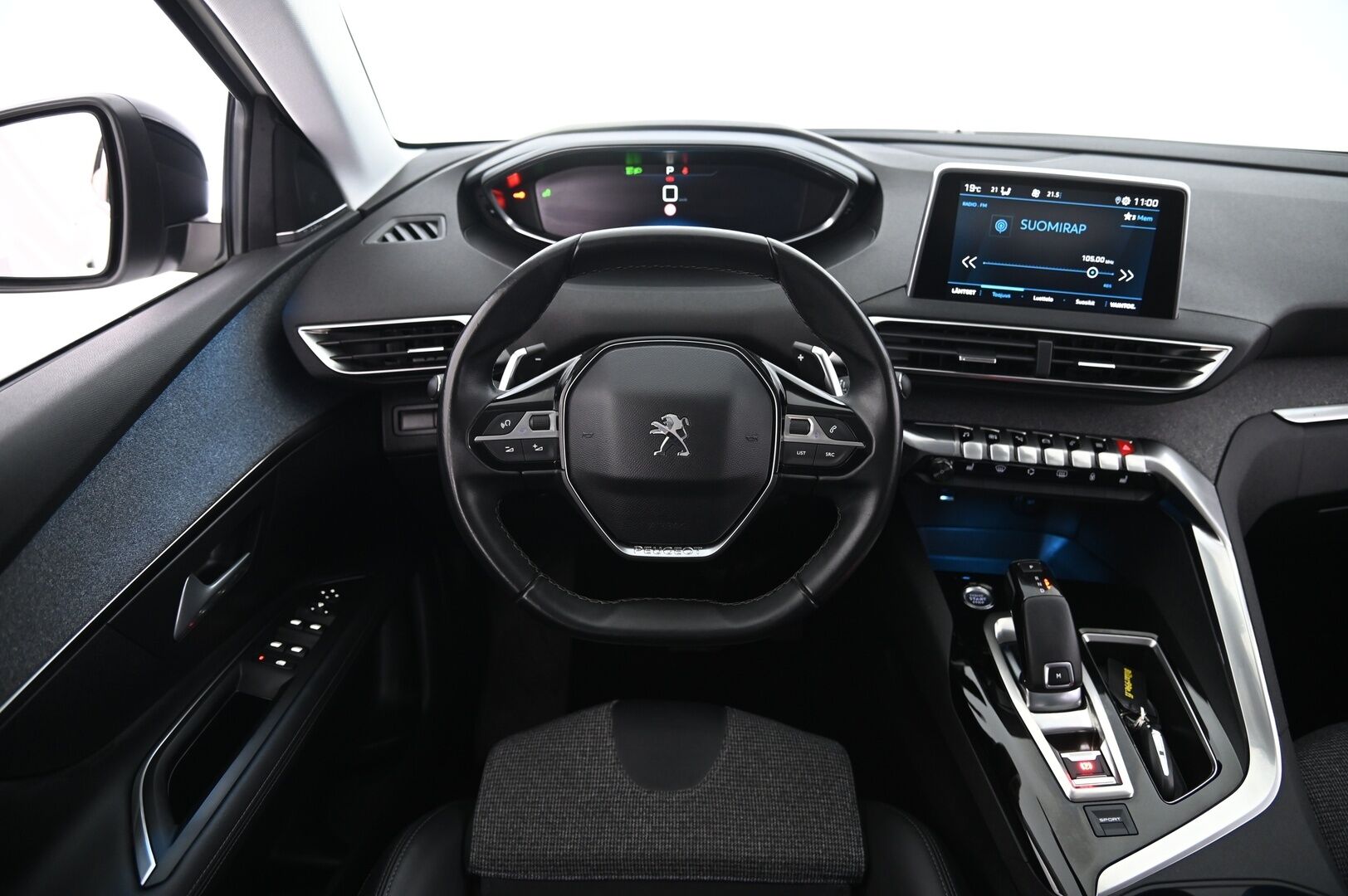 Peugeot 3008 2019 Allure PureTech 130 EAT8-automaatti *ACC / 360 kamera / Koukku / Blis / Appconnect / Sporttipenkit / Focale Äänentoisto* - 2x hyvät renkaat / Lohko + sisätilanlämmitin / Lämpölasi / Juuri huollettu