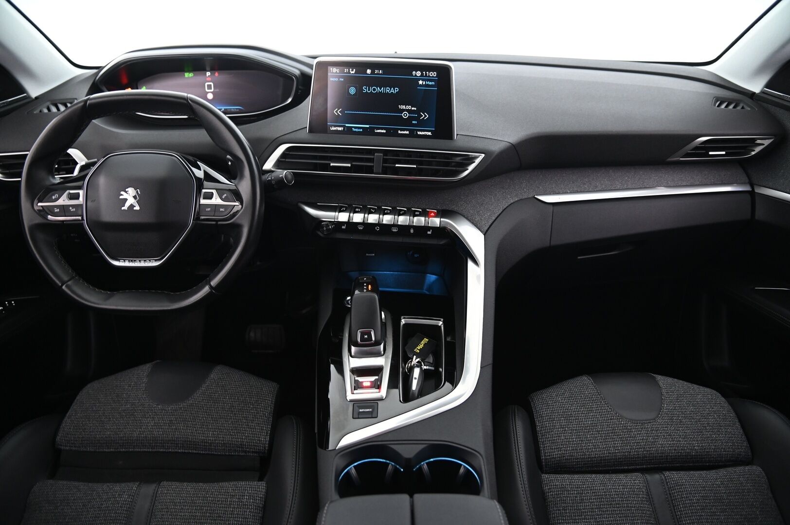 Peugeot 3008 2019 Allure PureTech 130 EAT8-automaatti *ACC / 360 kamera / Koukku / Blis / Appconnect / Sporttipenkit / Focale Äänentoisto* - 2x hyvät renkaat / Lohko + sisätilanlämmitin / Lämpölasi / Juuri huollettu