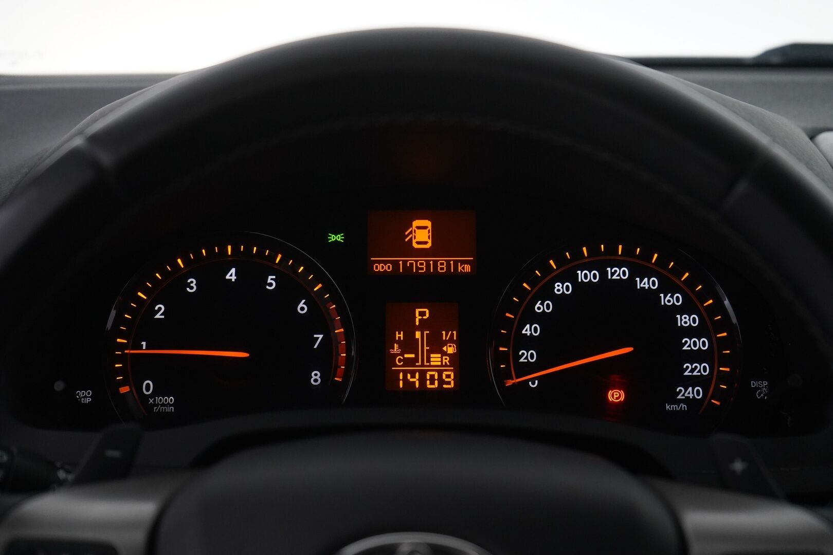 Toyota Avensis 2011 2.0 CVT Business *Kamera / Vakkari / Lohko / Tutka / Navi* - Kahdet renkaat alumiinivantein / Säännölliset huollot / Juuri katsastettu