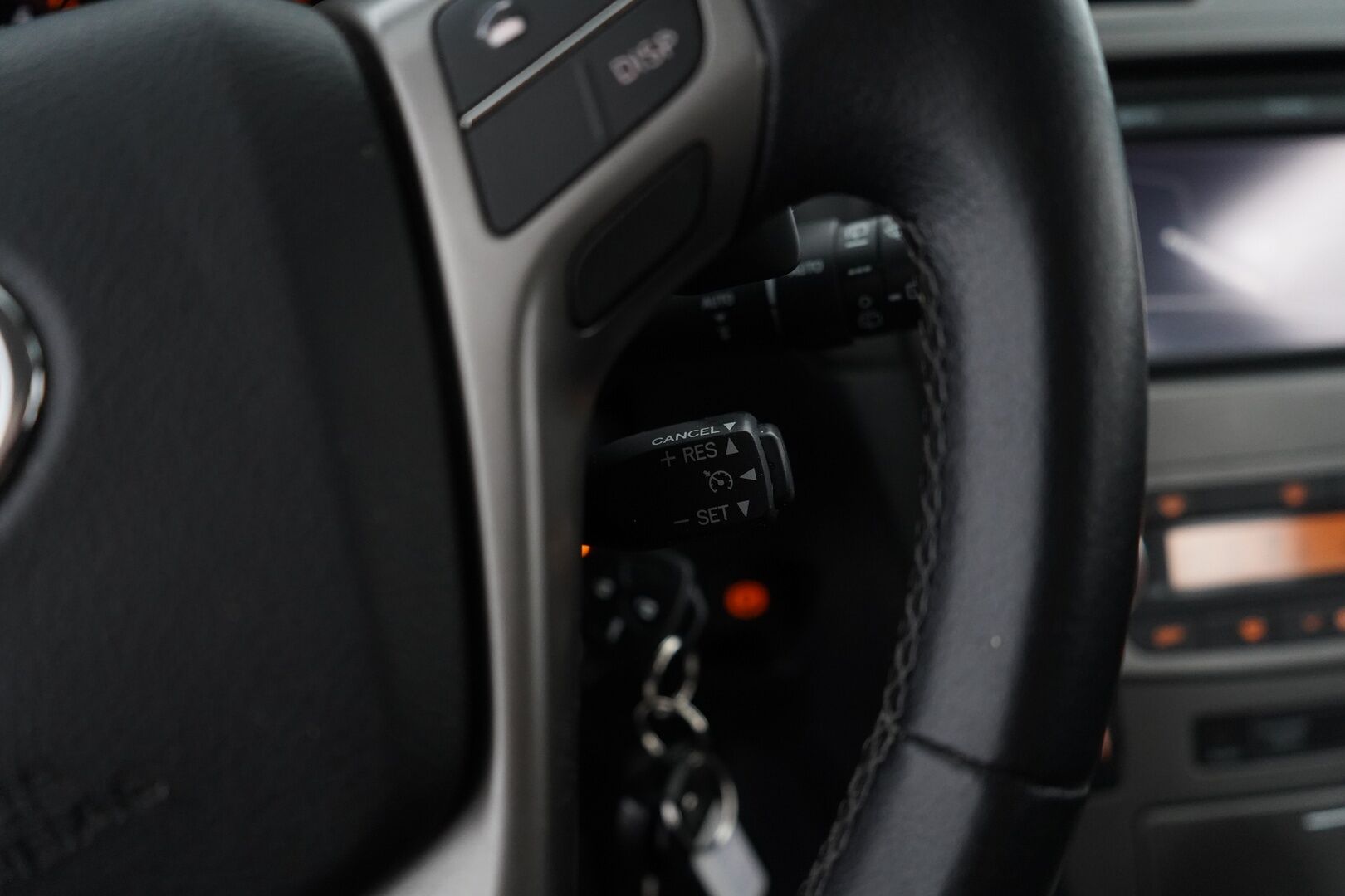 Toyota Avensis 2011 2.0 CVT Business *Kamera / Vakkari / Lohko / Tutka / Navi* - Kahdet renkaat alumiinivantein / Säännölliset huollot / Juuri katsastettu