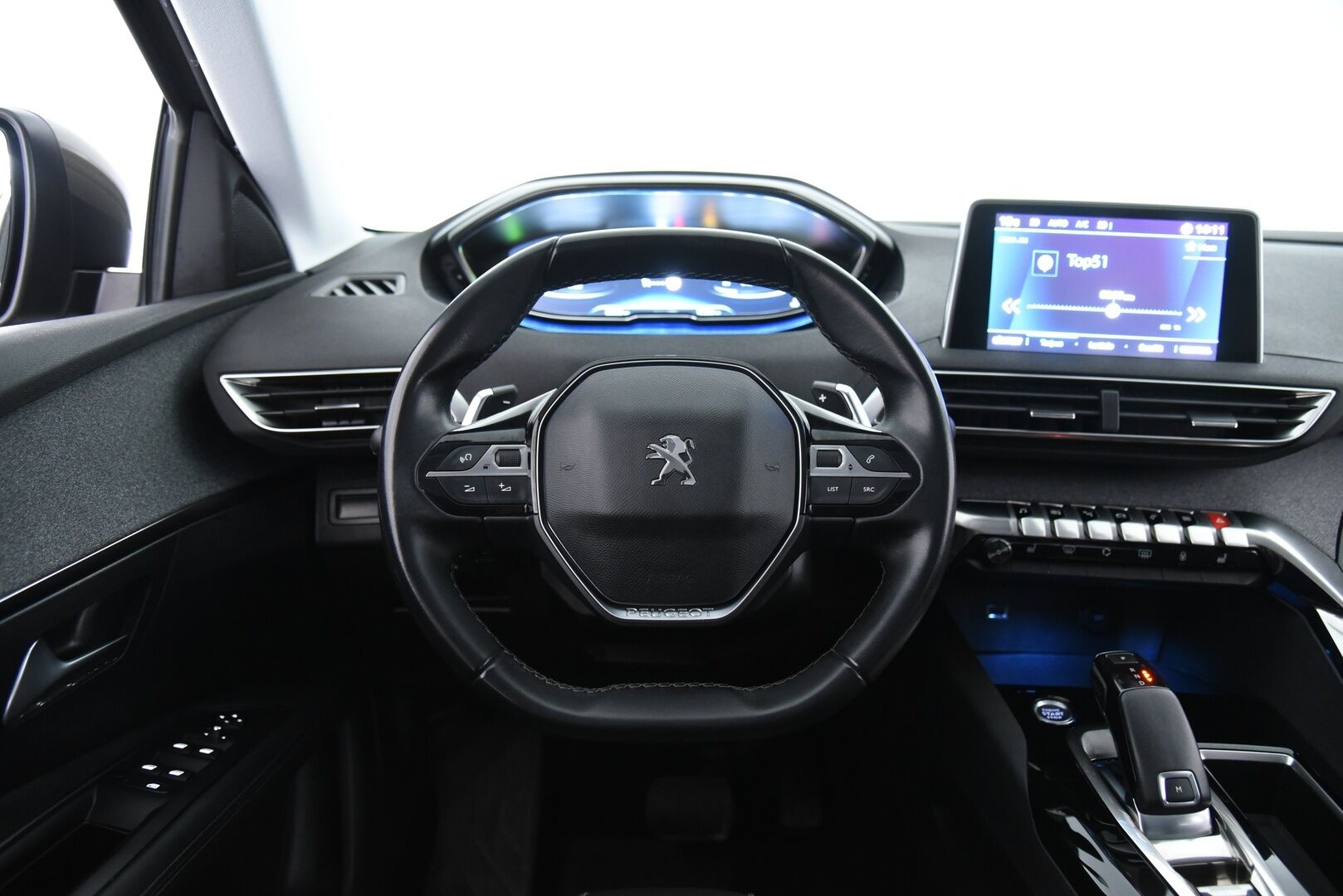Peugeot 3008 2019 Allure PureTech 130 EAT8 / BLIS / Vetokoukku / Lohkolämmitin / Muistipenkki / Jakopää tehty 03/25 / FULL LED - Jakopää tehty 03/25! / 1. Om Suomi-auto! / Digimittaristo