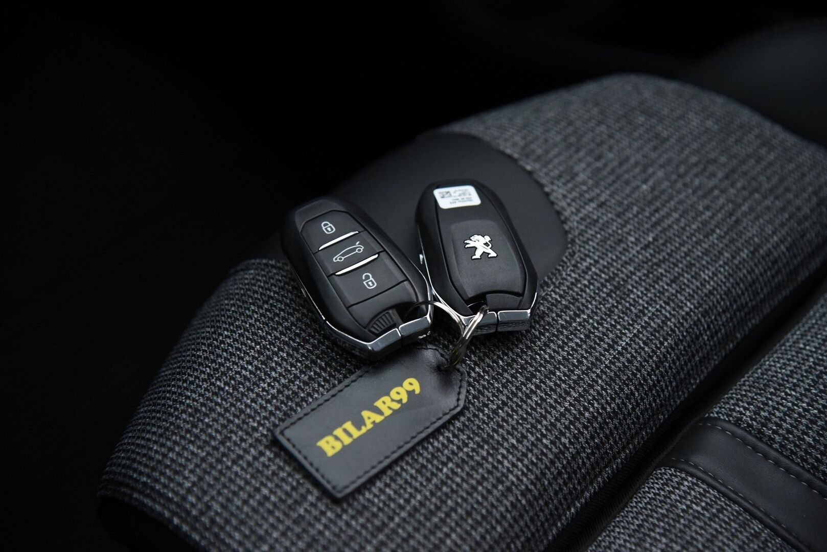 Peugeot 3008 2019 Allure PureTech 130 EAT8 / BLIS / Vetokoukku / Lohkolämmitin / Muistipenkki / Jakopää tehty 03/25 / FULL LED - Jakopää tehty 03/25! / 1. Om Suomi-auto! / Digimittaristo - HULLU BLACKWEEK KORKOTARJOUS 2,49%