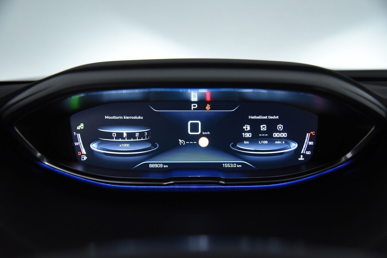 Peugeot 3008 2019 Allure PureTech 130 EAT8 / BLIS / Vetokoukku / Lohkolämmitin / Muistipenkki / Jakopää tehty 03/25 / FULL LED - Jakopää tehty 03/25! / 1. Om Suomi-auto! / Digimittaristo