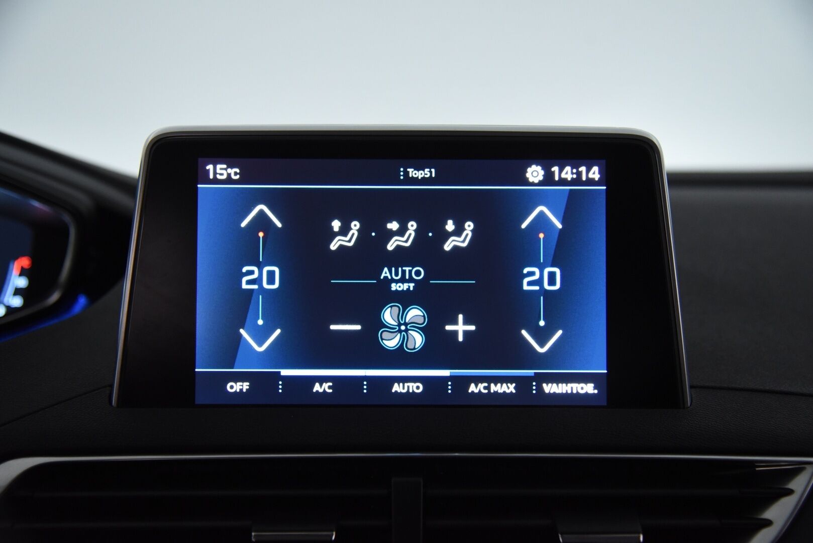 Peugeot 3008 2019 Allure PureTech 130 EAT8 / BLIS / Vetokoukku / Lohkolämmitin / Muistipenkki / Jakopää tehty 03/25 / FULL LED - Jakopää tehty 03/25! / 1. Om Suomi-auto! / Digimittaristo