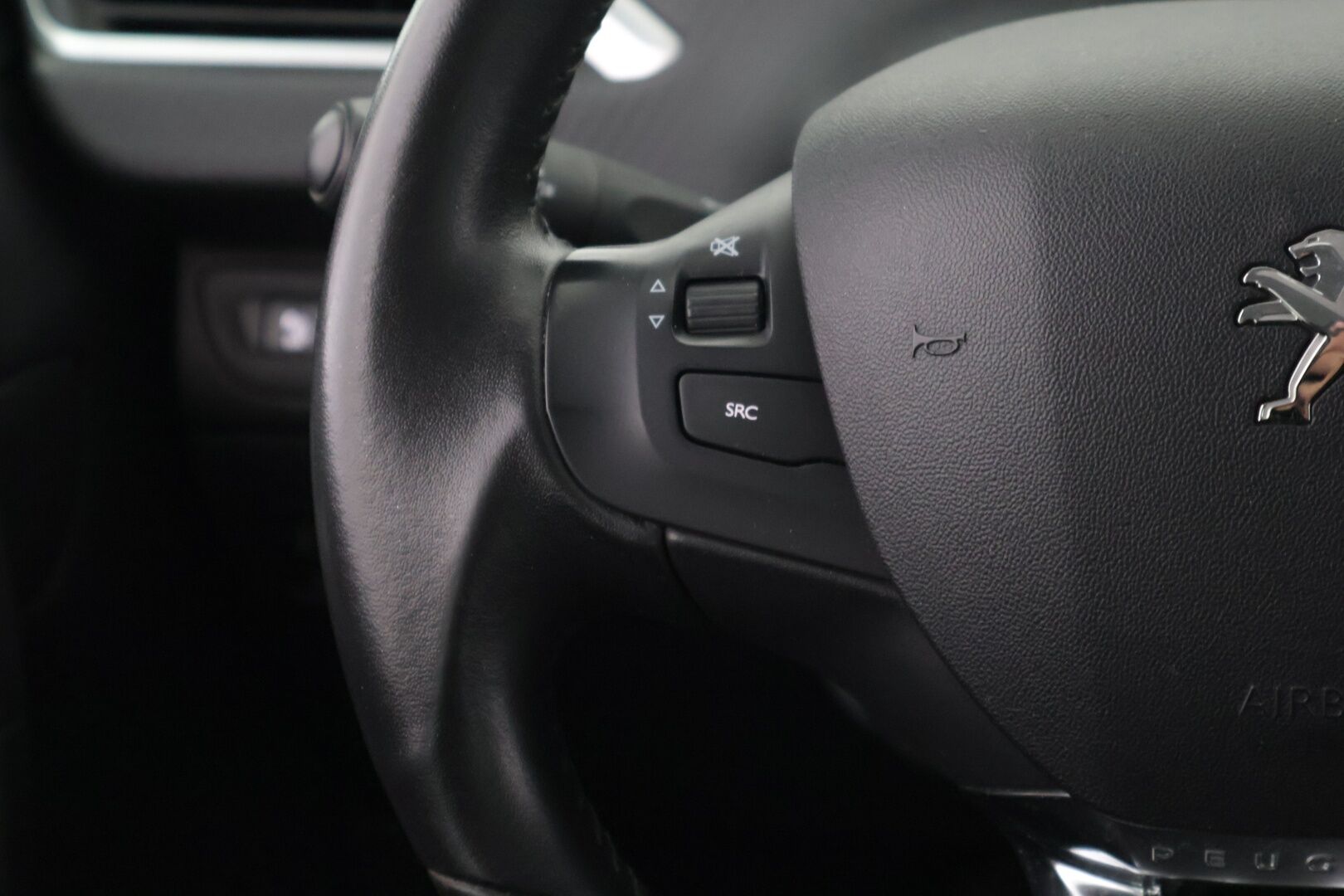 Peugeot 2008 2019 Motion PureTech 82 * MYYDÄÄN HUUTOKAUPAT.COM! * - * MYYDÄÄN HUUTOKAUPAT.COM! *