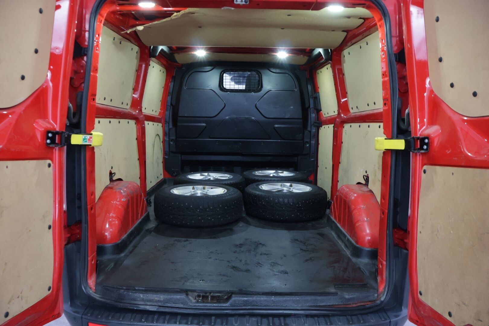 Ford Transit 2012 Custom *YritysOutlet - Myydään vain yrityksille * - *YritysOutlet - Myydään vain yrityksille *