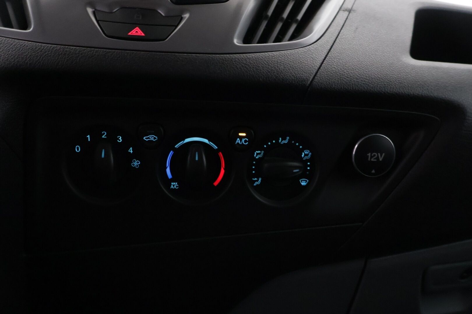 Ford Transit 2012 Custom *YritysOutlet - Myydään vain yrityksille * - *YritysOutlet - Myydään vain yrityksille *