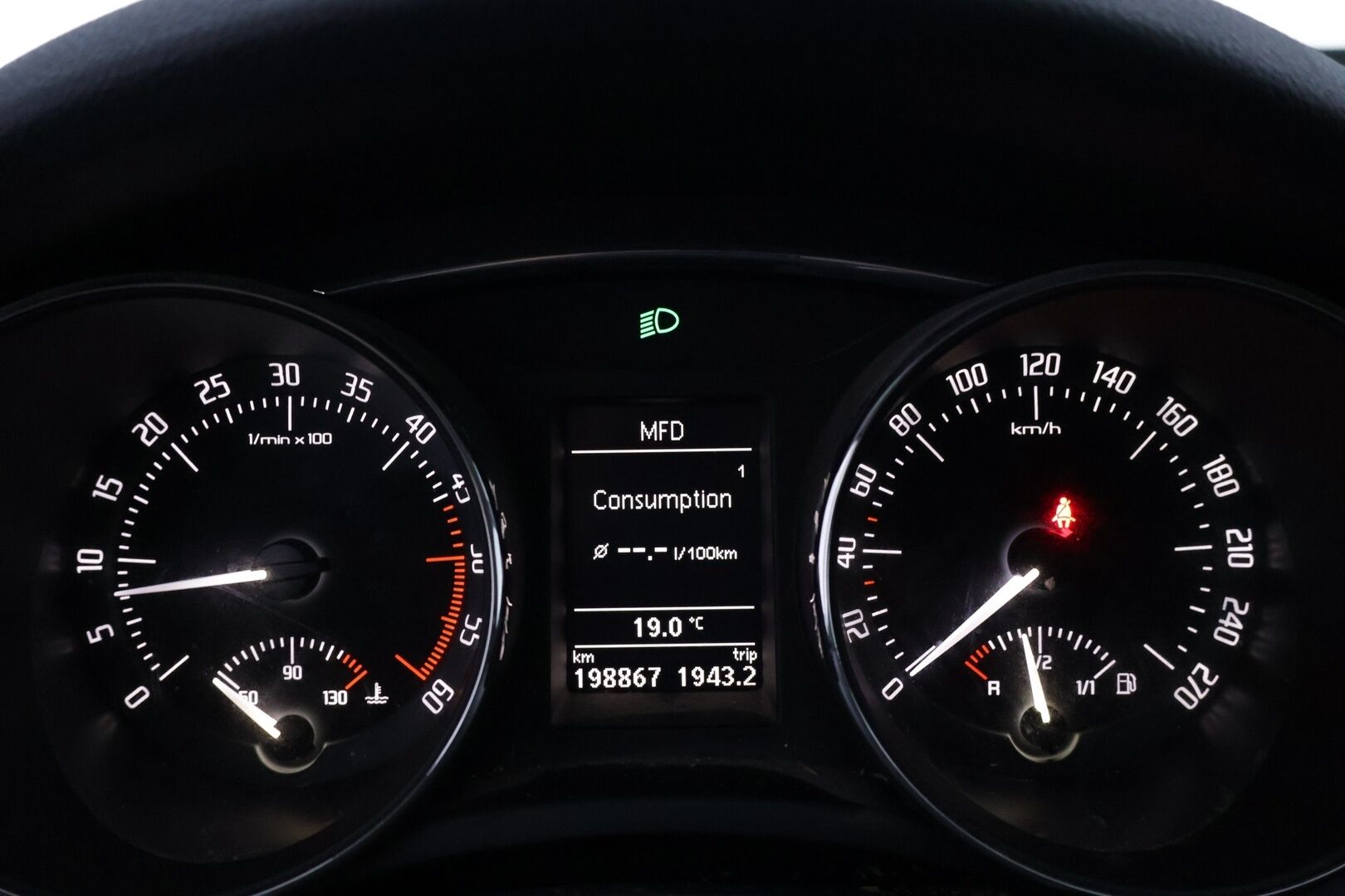 Skoda Superb 2011 Combi 1,6 TDI Ambition GreenLine - Myydään Huutokaupat.com - Myydään huutokaupat.com