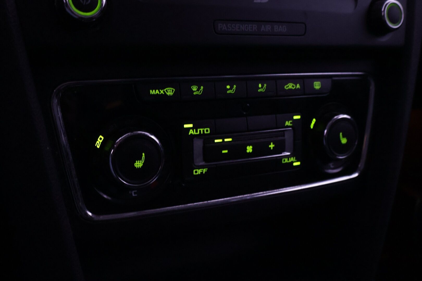 Skoda Superb 2011 Combi 1,6 TDI Ambition GreenLine - Myydään Huutokaupat.com - Myydään huutokaupat.com