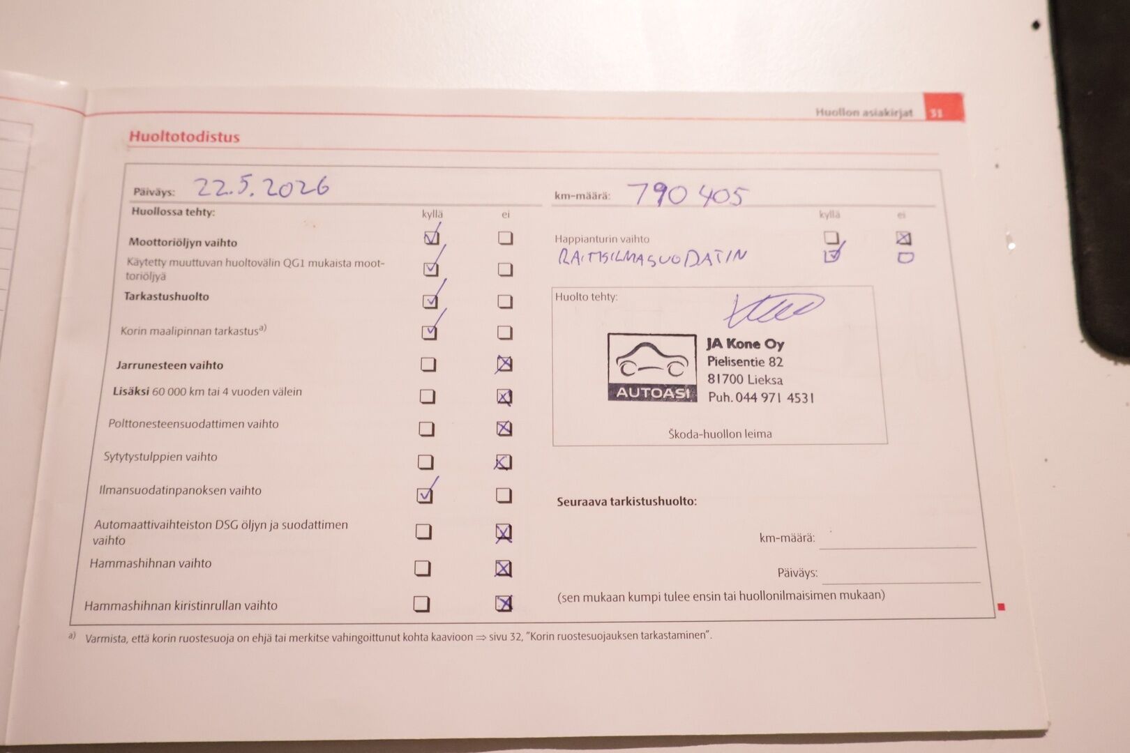 Skoda Superb 2011 Combi 1,6 TDI Ambition GreenLine - Myydään Huutokaupat.com - Myydään huutokaupat.com