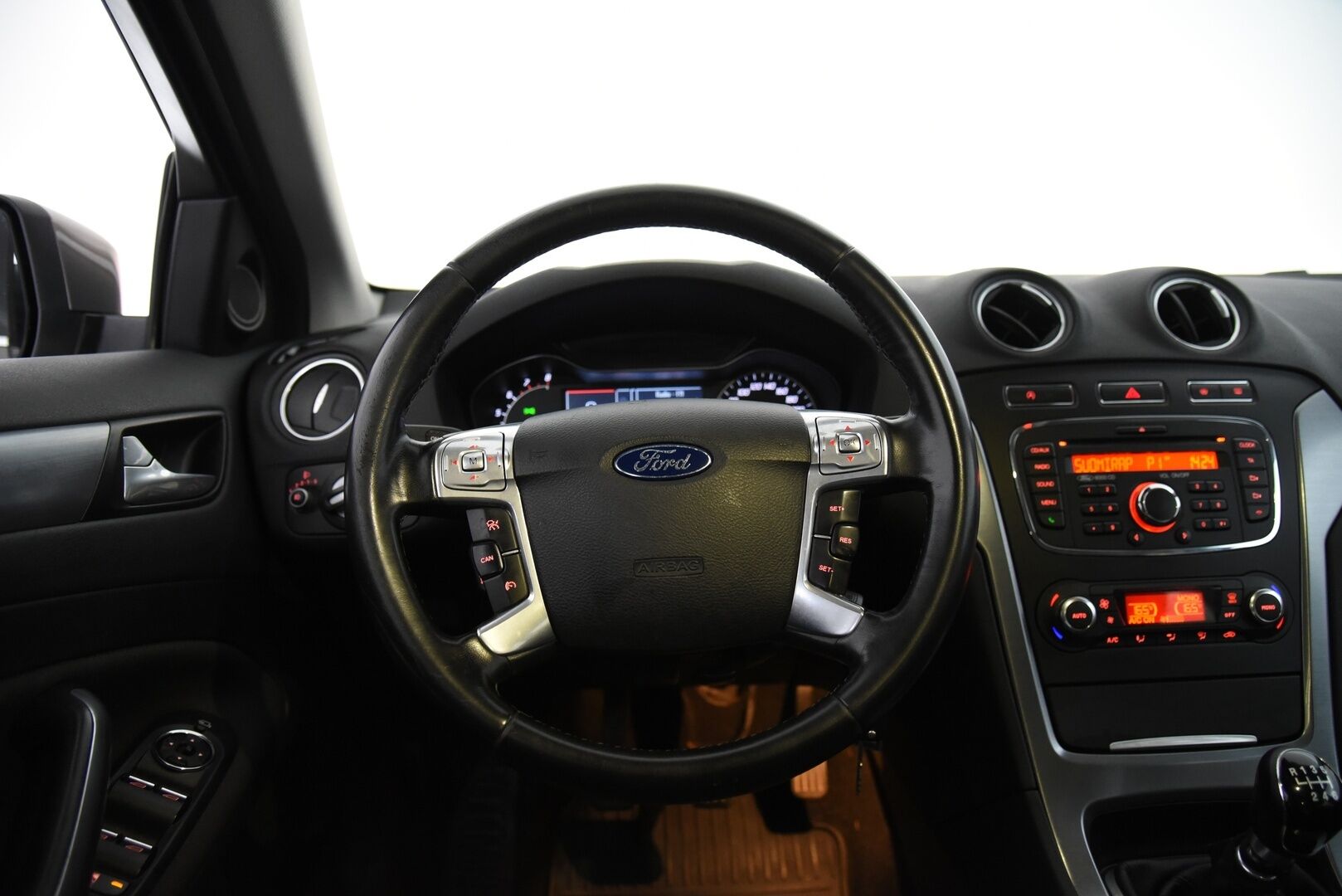 Ford Mondeo 2011 1,6 EcoBoost 160 hv Titanium M6 Wagon - MYYDÄÄN HUUTOKAUPAT.COMISSA