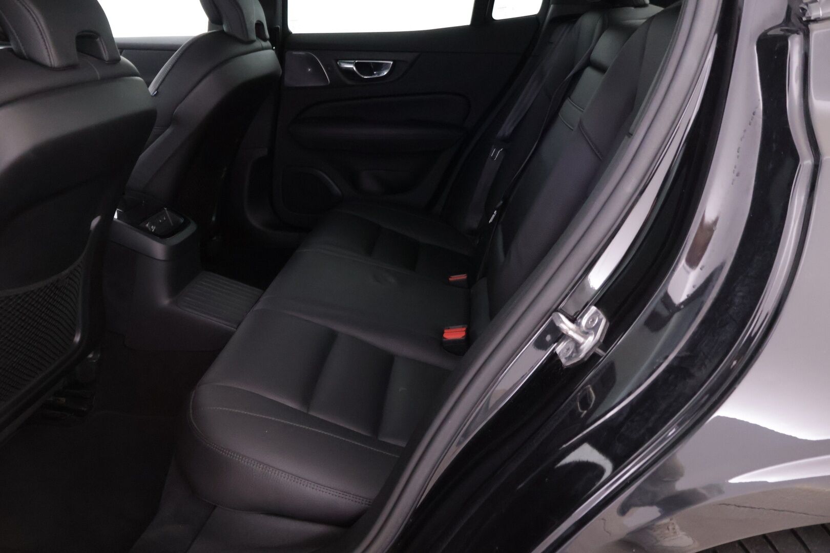Volvo S60 2020 T8 TwE AWD Business Inscription aut - | SOH 82% | Bower&Wilkins | Kattoluukku | Sportti Muisti nahat | Thors hammer LED | 360-kamera | HUD | Jakopää 180tkm |