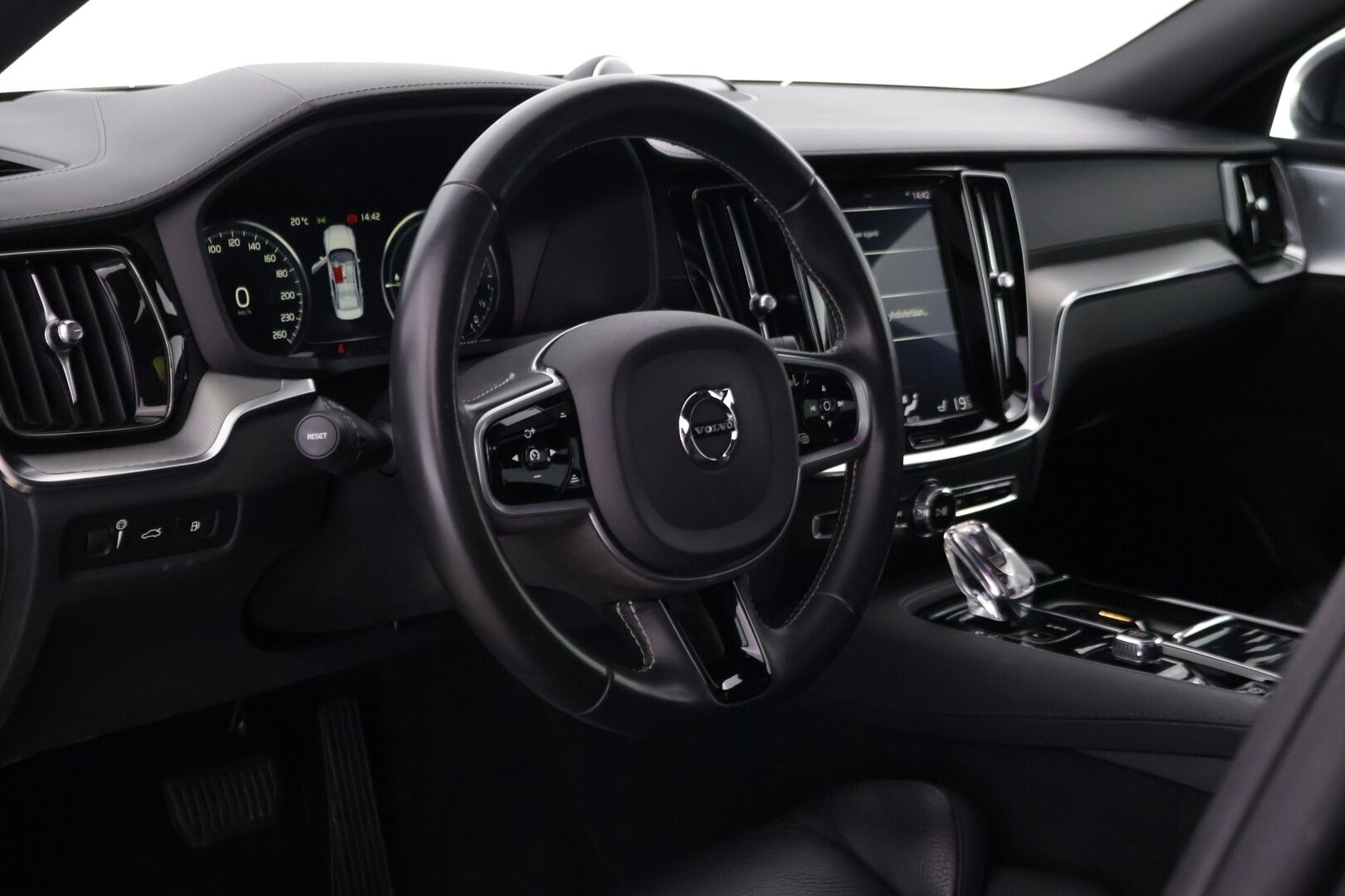 Volvo S60 2020 T8 TwE AWD Business Inscription aut - | SOH 82% | Bower&Wilkins | Kattoluukku | Sportti Muisti nahat | Thors hammer LED | 360-kamera | HUD | Jakopää 180tkm |
