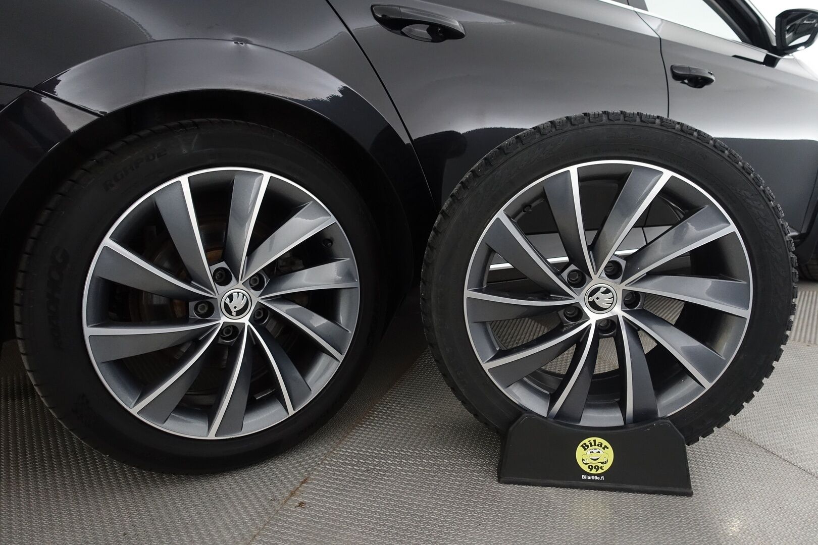 Skoda Superb 2019 Combi 1,5 TSI ACT L&K BusinessLine DSG Autom. - | 1 Om. Suomi-Auto | ACC | Webasto | Hierovat & Ilmastoidut Muistinahat | Panoraama | Canton | Kamera | Keyless | Navi | AppleCarPlay | BLIS | 2X Renkaat & Vanteet |