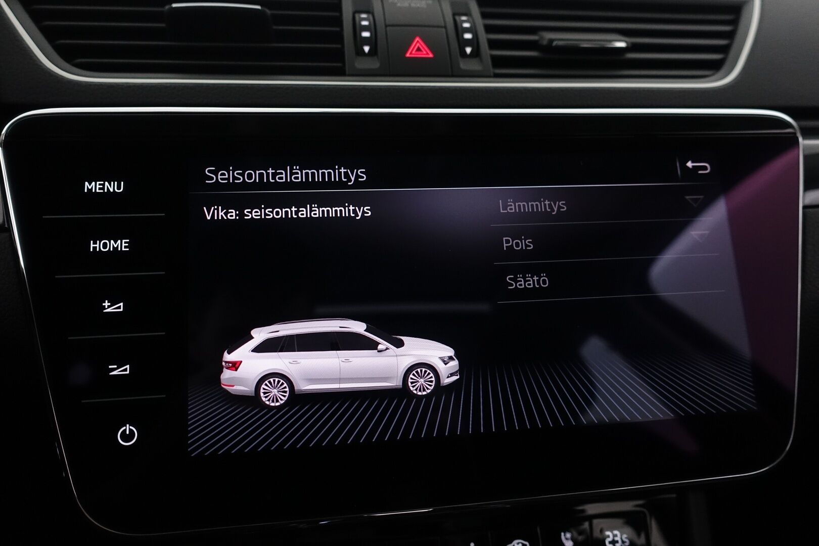 Skoda Superb 2019 Combi 1,5 TSI ACT L&K BusinessLine DSG Autom. - | 1 Om. Suomi-Auto | ACC | Webasto | Hierovat & Ilmastoidut Muistinahat | Panoraama | Canton | Kamera | Keyless | Navi | AppleCarPlay | BLIS | 2X Renkaat & Vanteet |