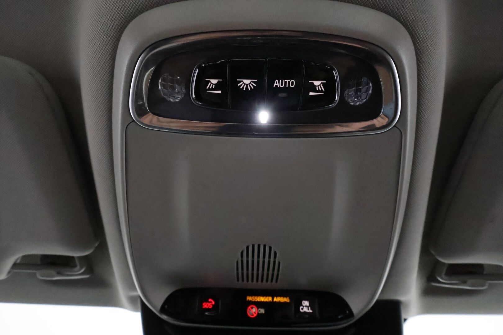 Volvo V90 2019 D4 AWD Business Inscription aut - Suomiauto / Webasto / Peruutuskamera / Full-LED / Ruskea Nahkasisusta / Muistipenkki / BLIS / Huippuvarusteet!