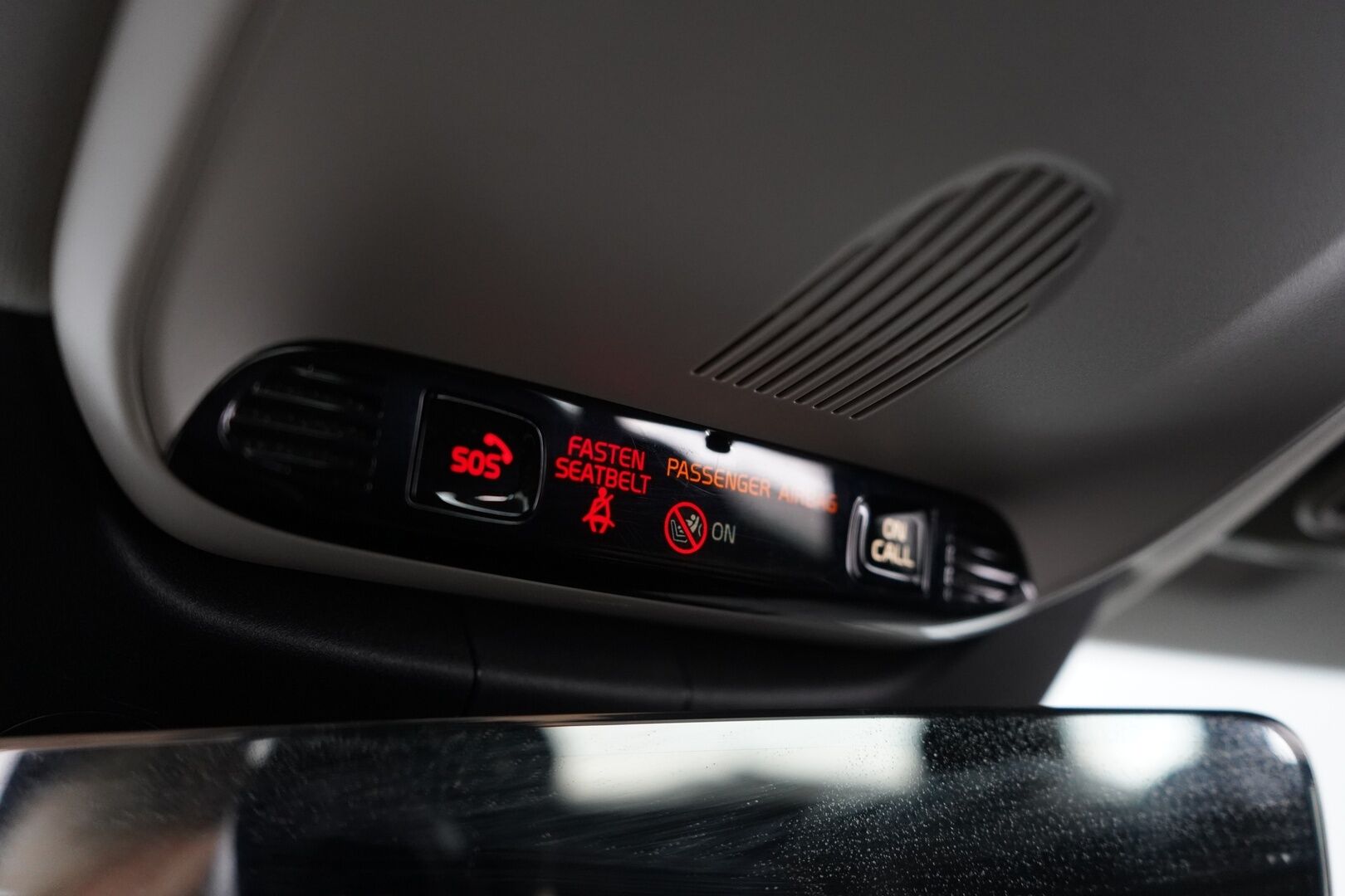 Volvo V90 2018 D3 AWD Momentum Aut. *ACC / Webasto / Vetokoukku / Osasähkö* - KATSO HINTA! / Kahdet todella hyvät renkaat alumiinivantein / Viimeisin huolto 215tkm