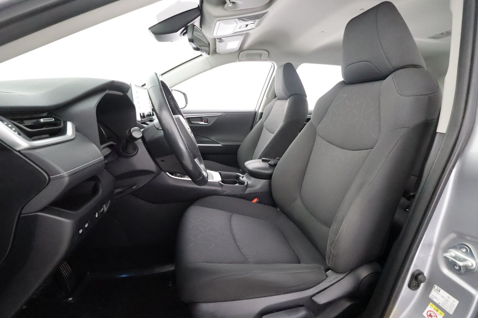 Toyota RAV4 2019 2,0 VVT-iE Active Multidrive S - | ACC | Koukku | LED | LTA | PCS | Navi | Keyless | P.kamera ja tutkat | Lohko+sisälämmitin | Lämm. ratti | Lämm. tuulilasi | 2x renkaat aluin | 