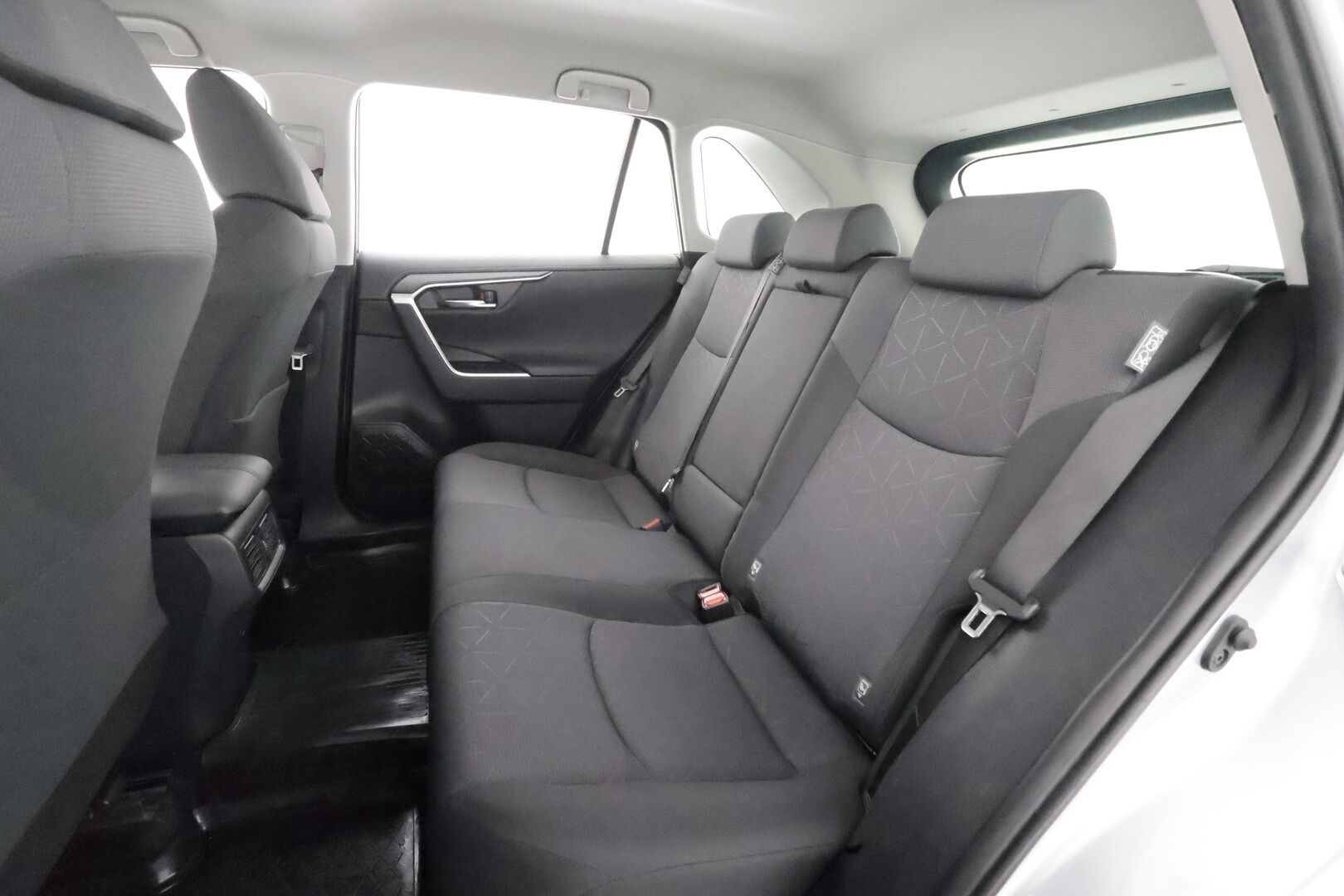 Toyota RAV4 2019 2,0 VVT-iE Active Multidrive S - | ACC | Koukku | LED | LTA | PCS | Navi | Keyless | P.kamera ja tutkat | Lohko+sisälämmitin | Lämm. ratti | Lämm. tuulilasi | 2x renkaat aluin | 