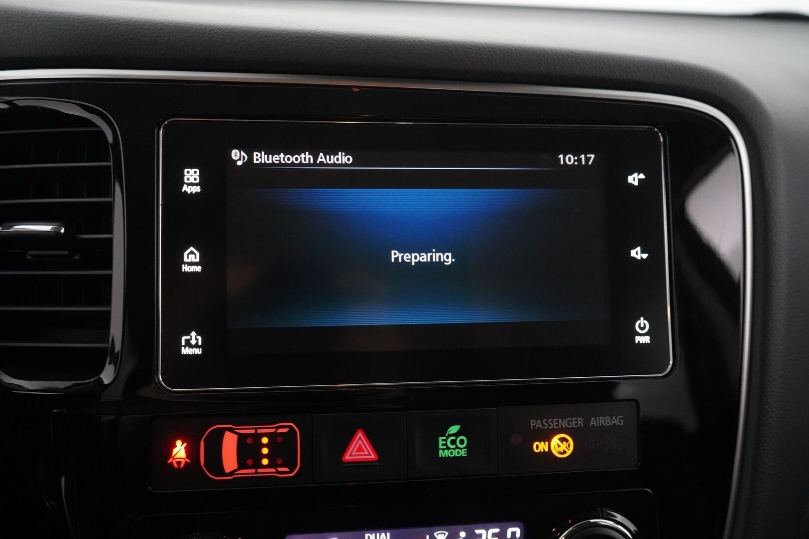 Mitsubishi OUTLANDER PHEV 2018 Intense Plus 4WD *ACC / Koukku / 360-Kamera / Nahka-alcantara* - Kahdet Vanteet / Akku kuntotarkistettu / 2x laturit